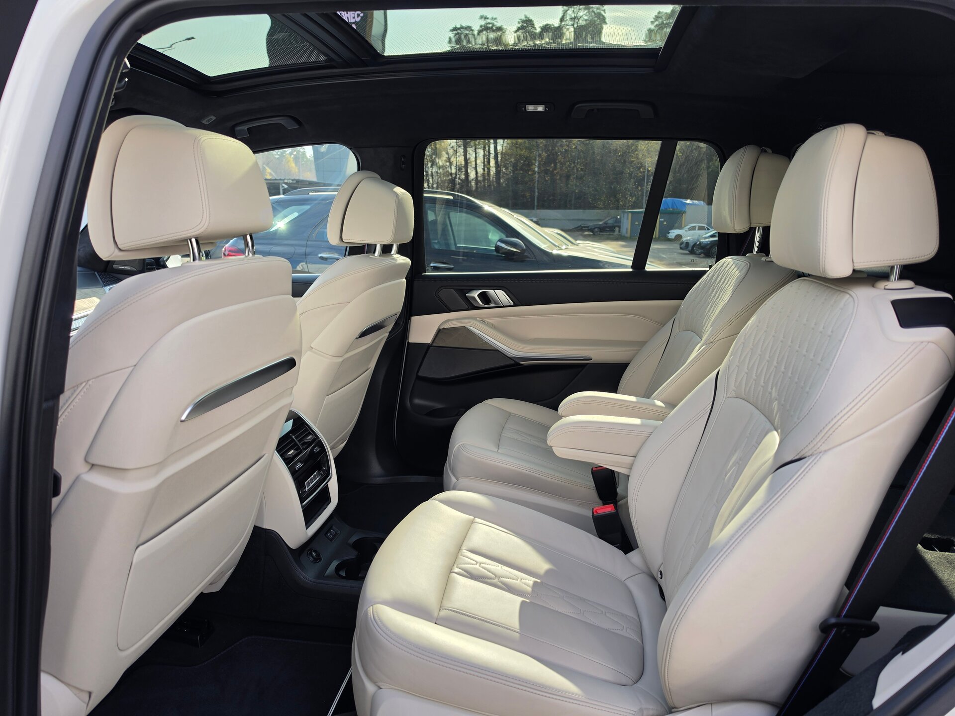 Автомобиль BMW X7 40d 3.0d AT (340 л.с.) 4WD - 14