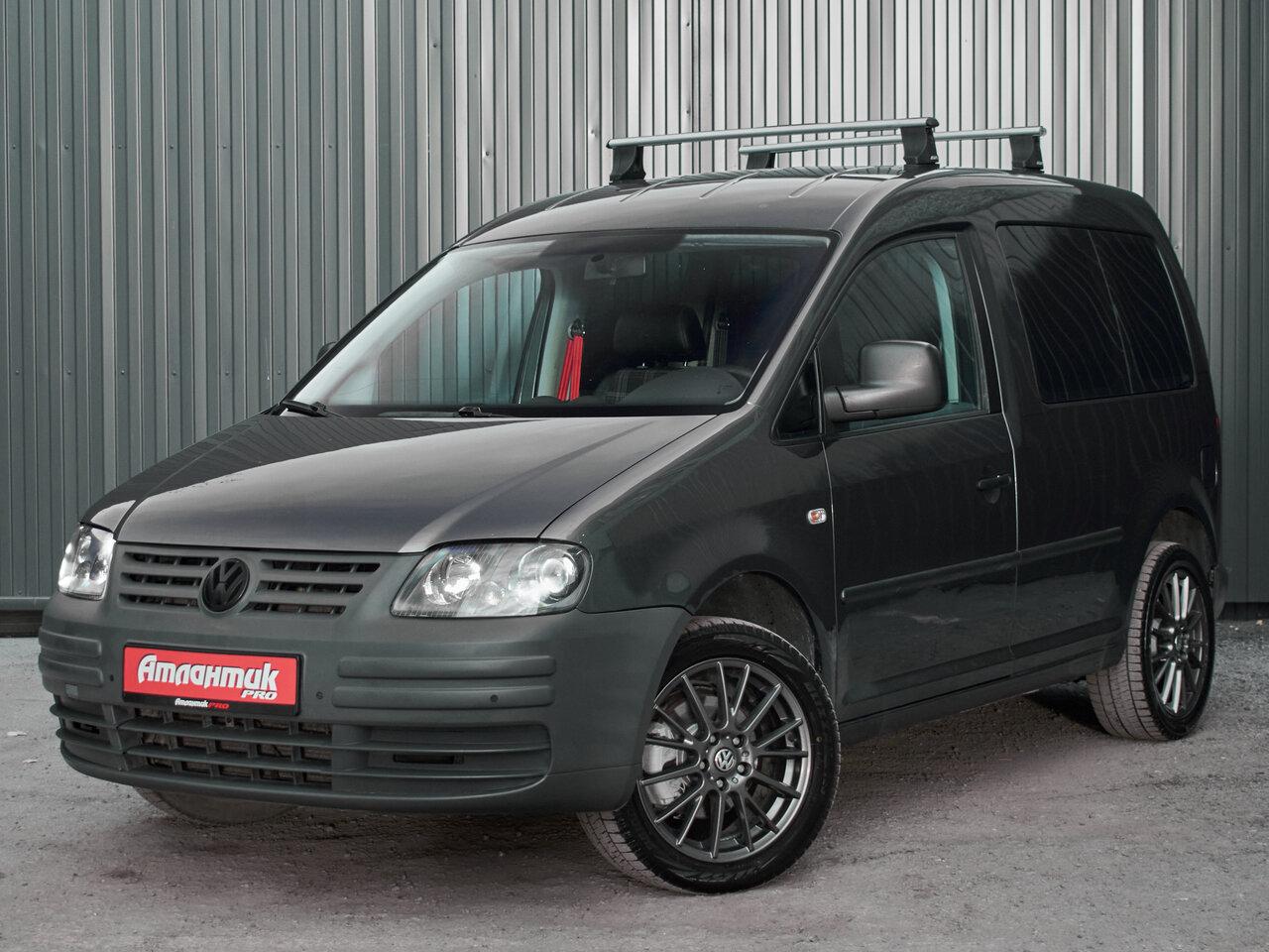 Купить Volkswagen Caddy 1.6 MT (102 л.с.), 2008 в Екатеренбурге