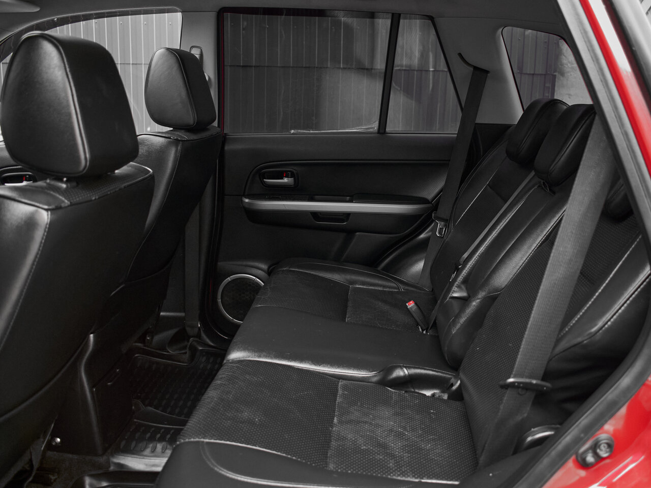 Купить Suzuki Grand Vitara 2.4 AT (169 л.с.) 4WD, 2011 в Екатеренбурге