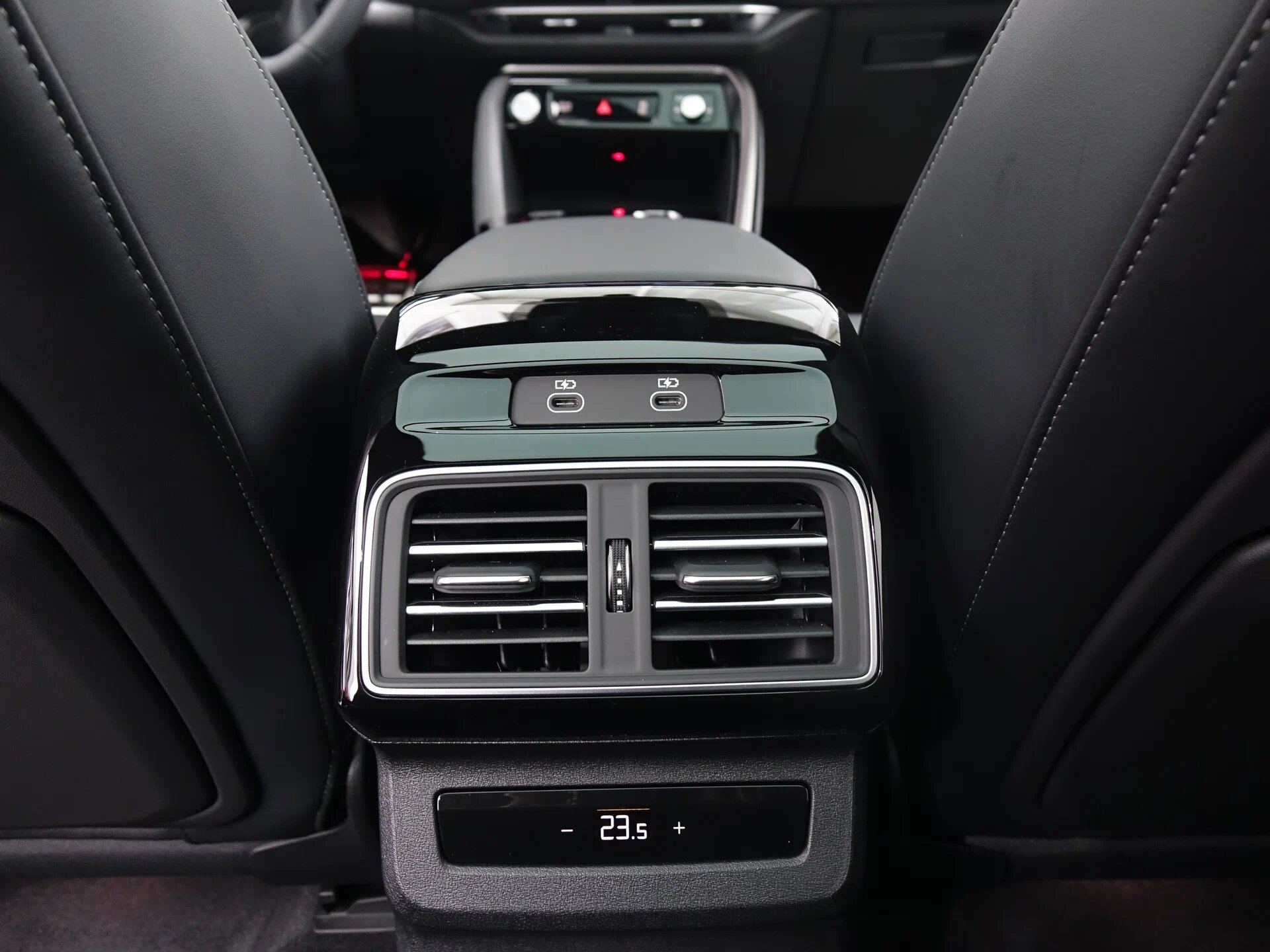 Автомобиль Audi Q5 L 2.0 AMT (204 л.с.) 4WD - 15