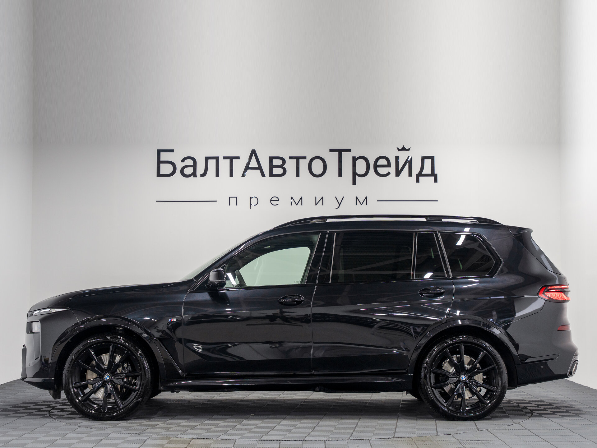 Автомобиль BMW X7 40d 3.0d AT (340 л.с.) 4WD - 11