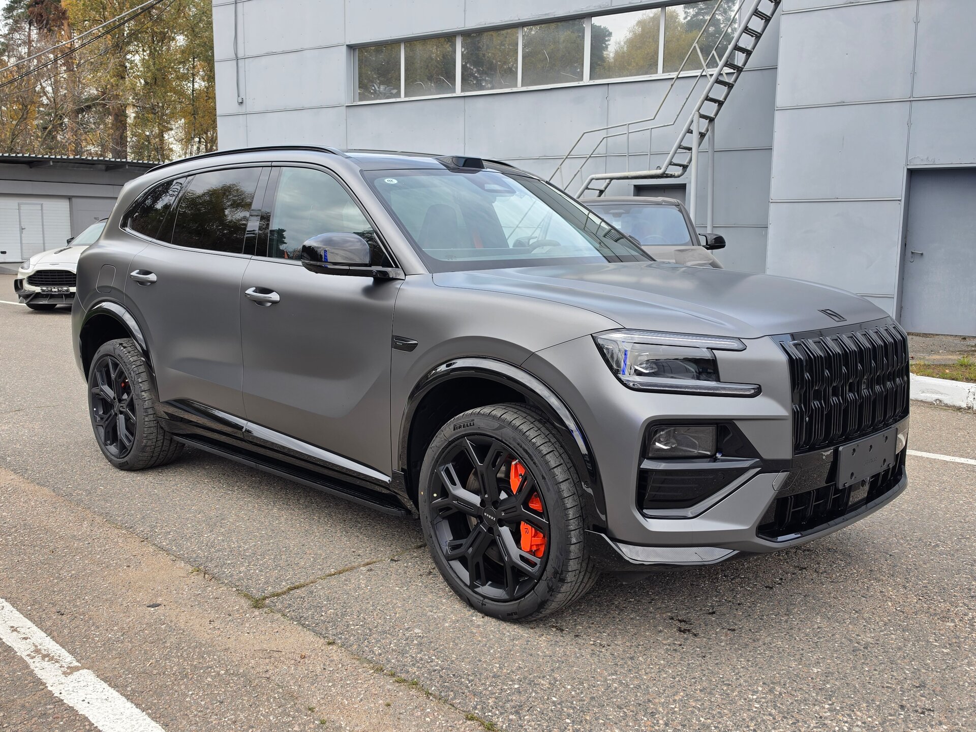 Автомобиль Zeekr 8X Dawn 2.0hyb AT (1401 л.с.) 4WD - 13