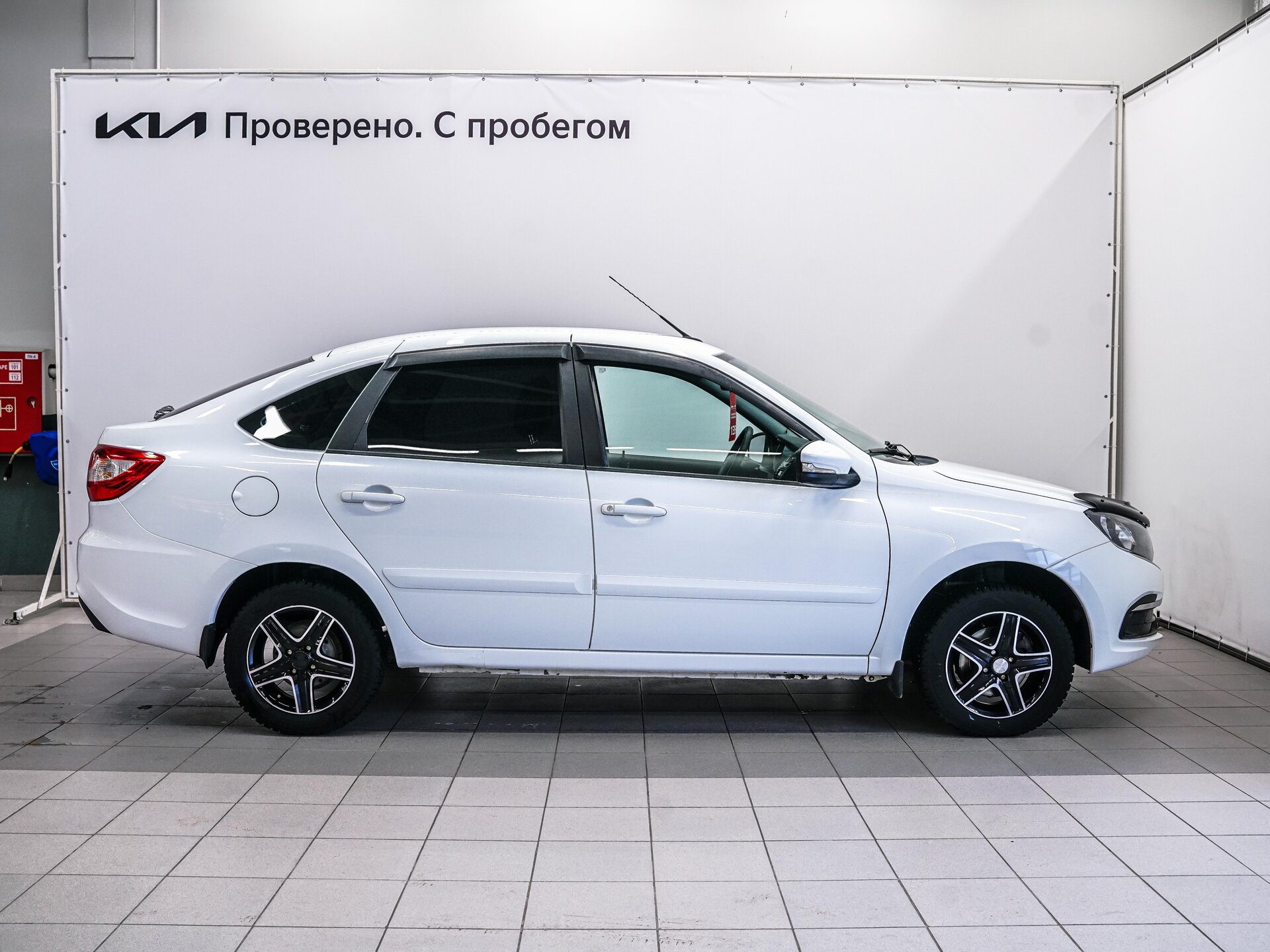 LADA (ВАЗ) Granta 2019 6