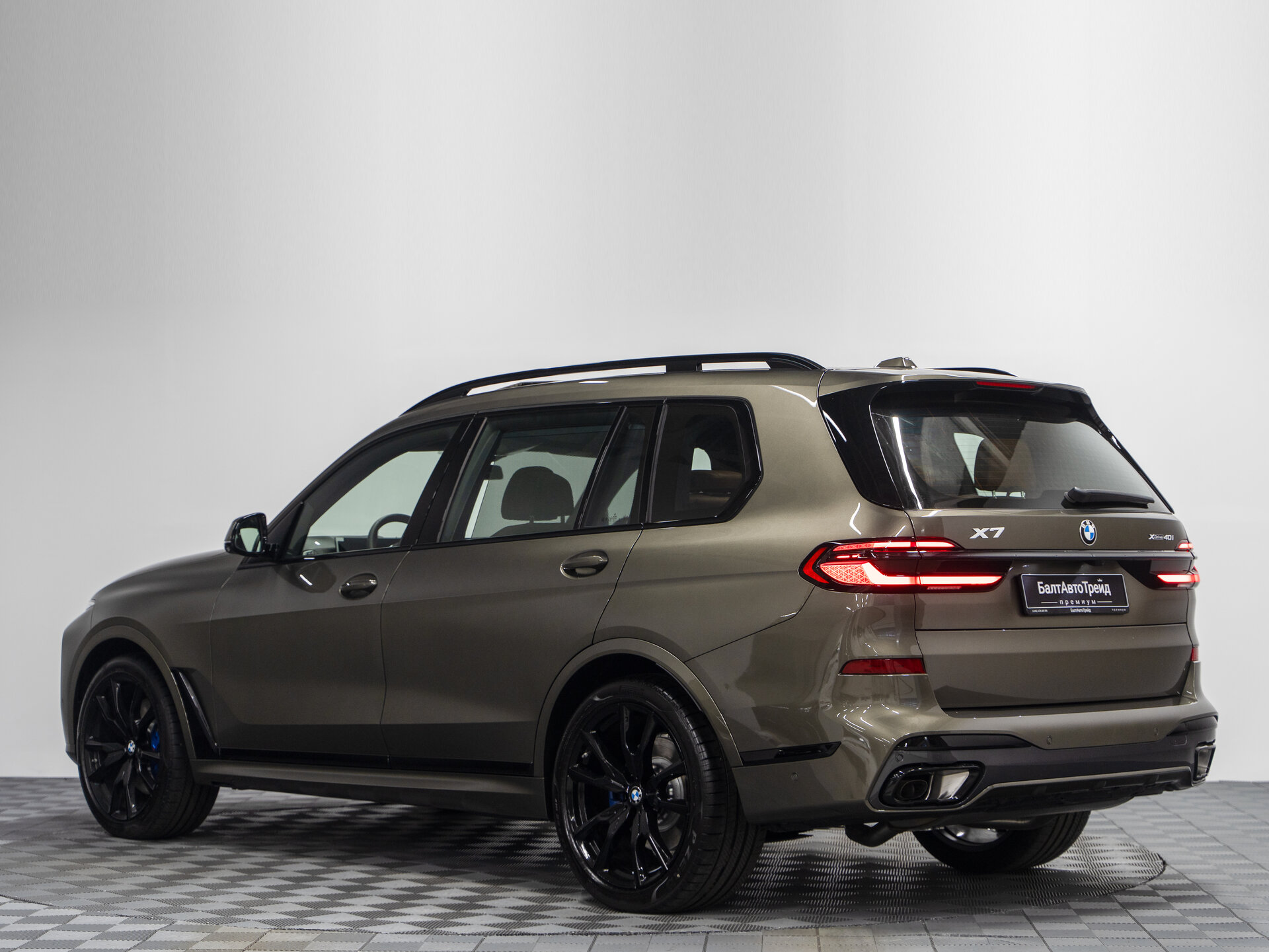 Автомобиль BMW X7 40i 3.0 AT (381 л.с.) 4WD - 11