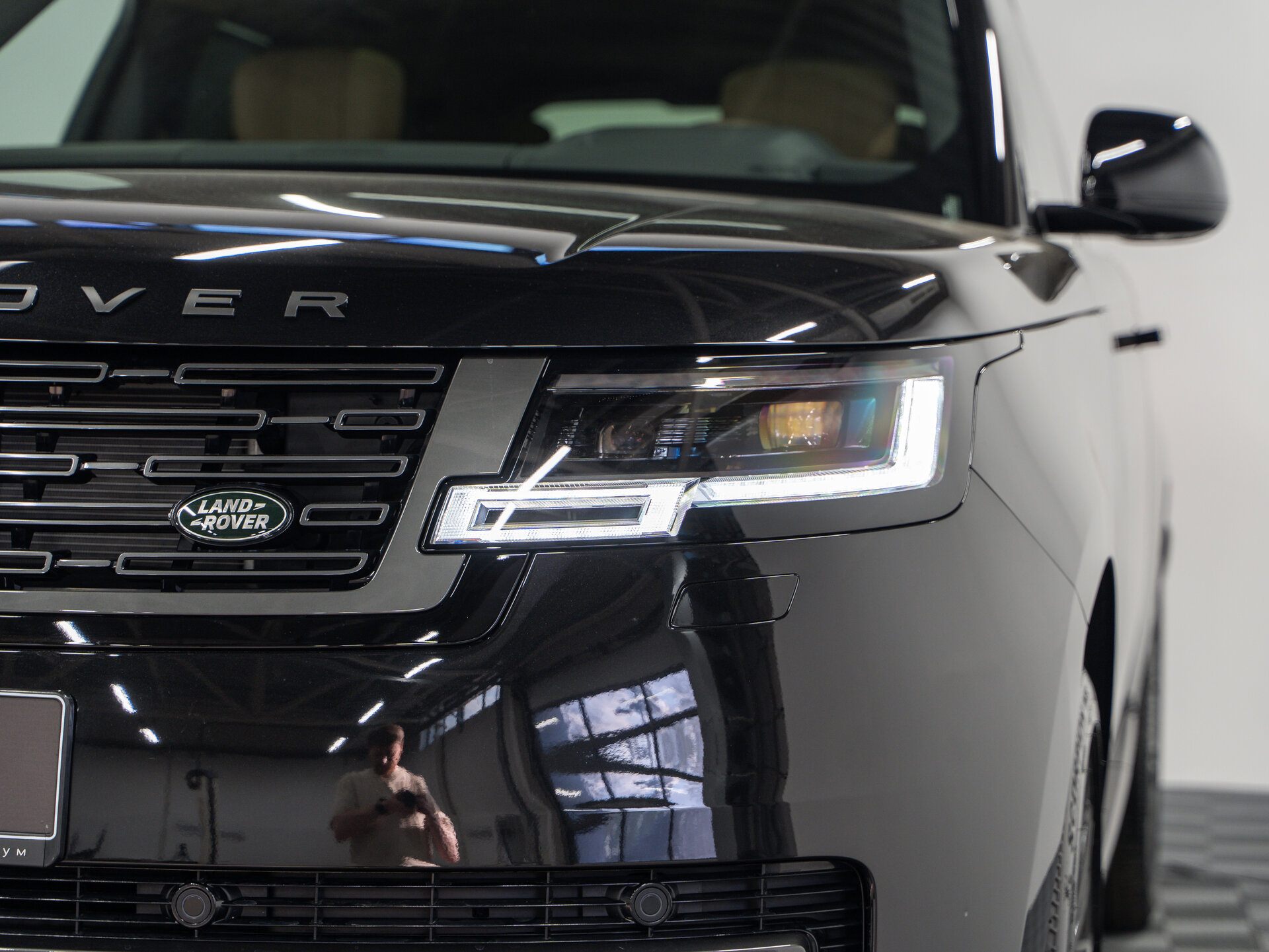 Автомобиль Land Rover Range Rover P400 MHEV 3.0 AT (400 л.с.) 4WD - 2