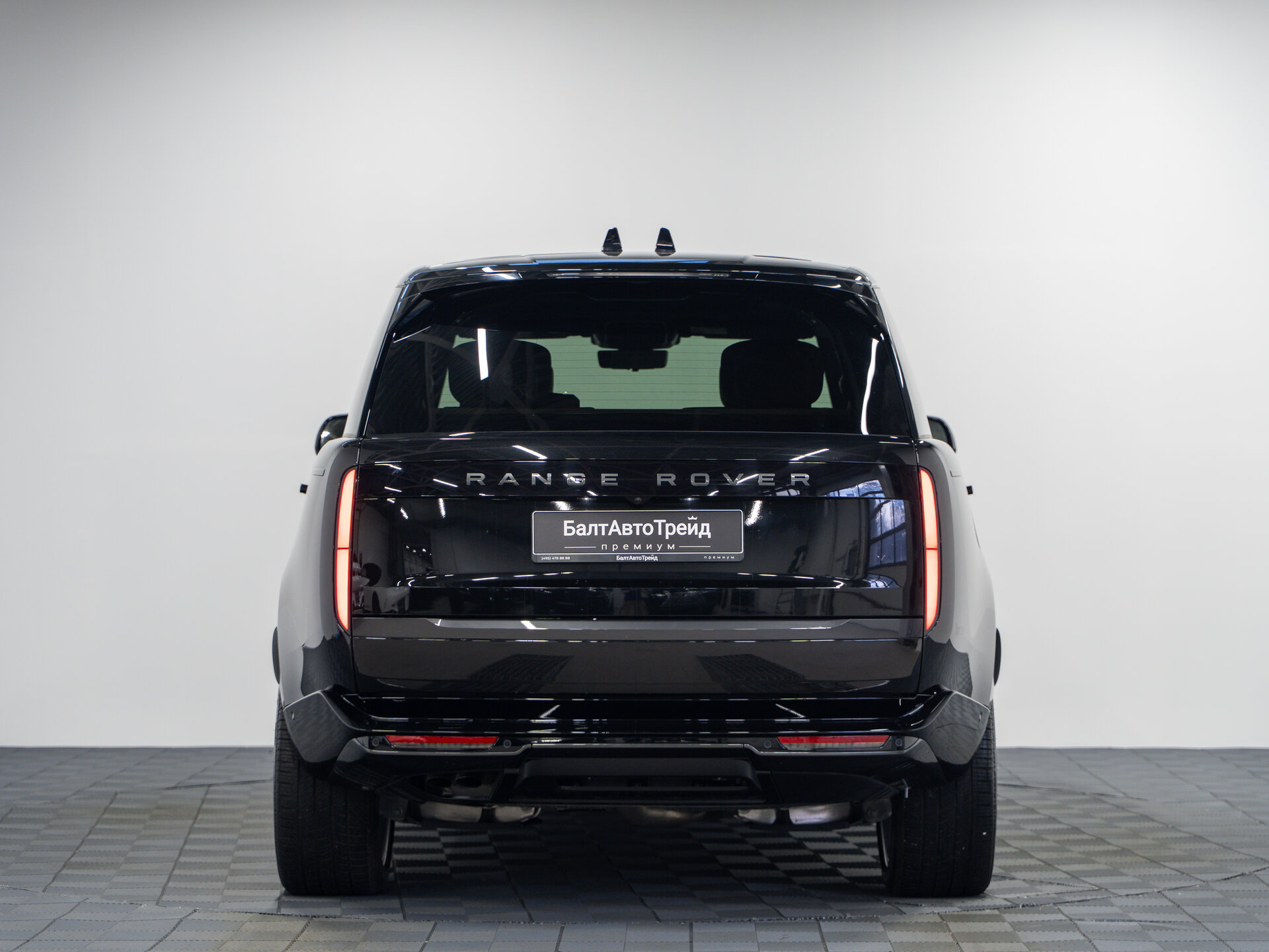 Автомобиль Land Rover Range Rover D350 MHEV 3.0d AT (350 л.с.) 4WD - 8