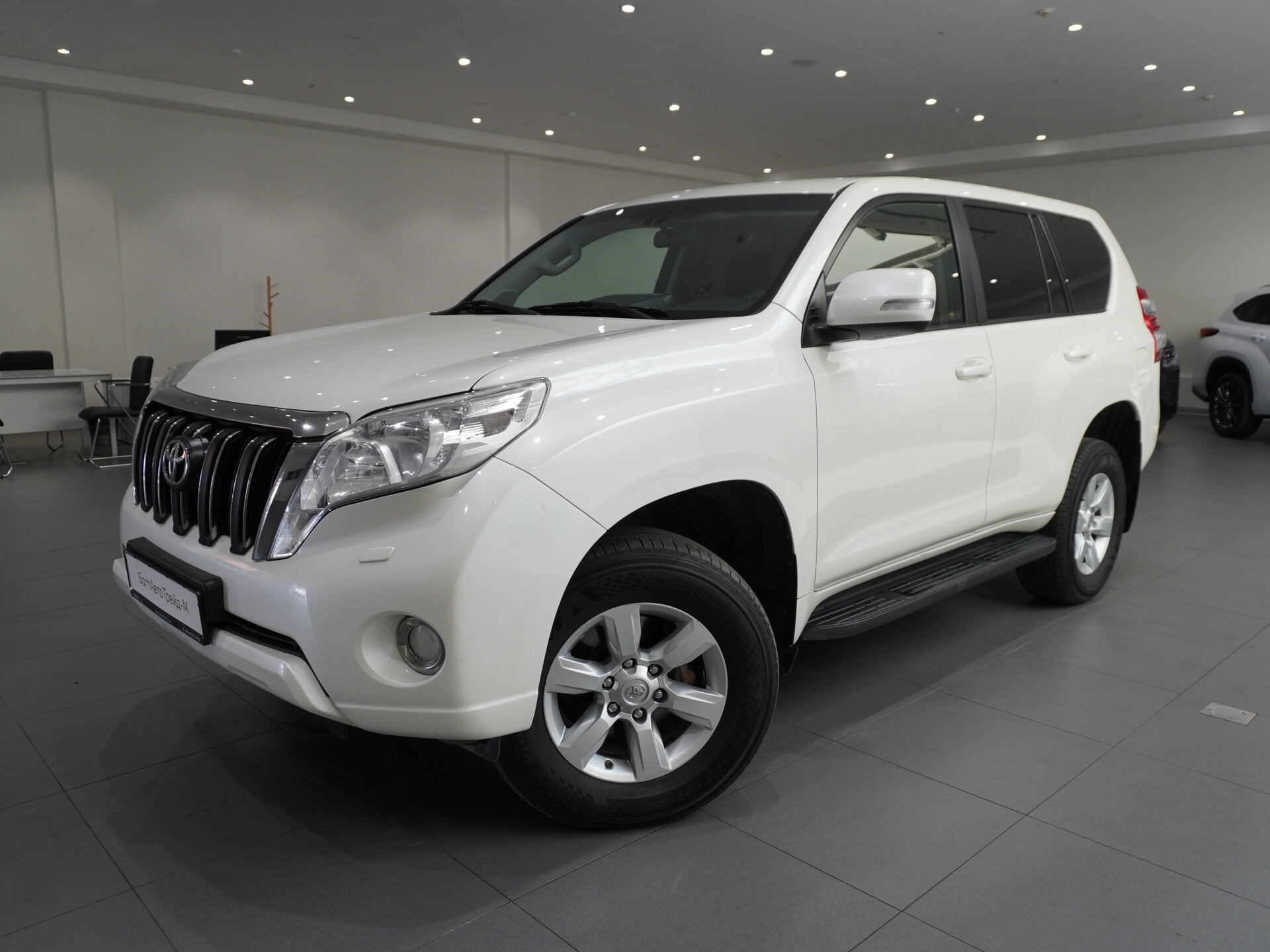 Автомобиль Toyota Land Cruiser Prado 3.0d AT (173 л.с.) 4WD - 1