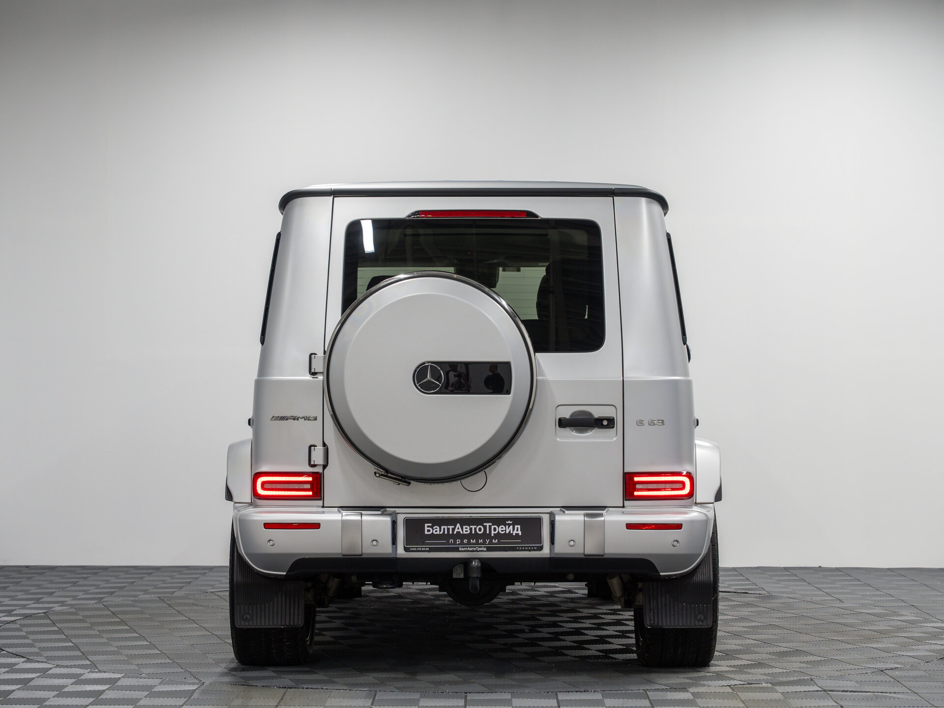 Автомобиль Mercedes-Benz G-Класс AMG 63 AMG 4.0 AT (585 л.с.) 4WD - 9