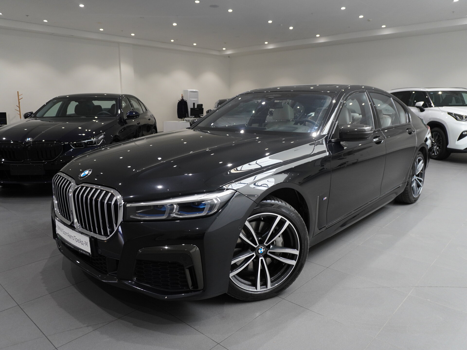 Автомобиль BMW 7 серии 740d xDrive 3.0d AT (320 л.с.) 4WD - 1
