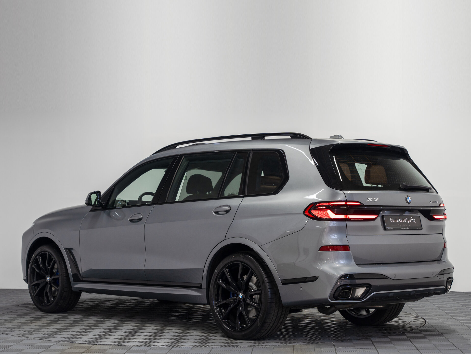 Автомобиль BMW X7 40i 3.0 AT (381 л.с.) 4WD - 11