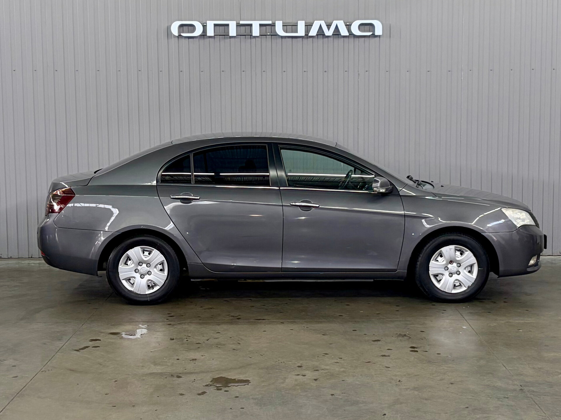 Geely Emgrand EC7 