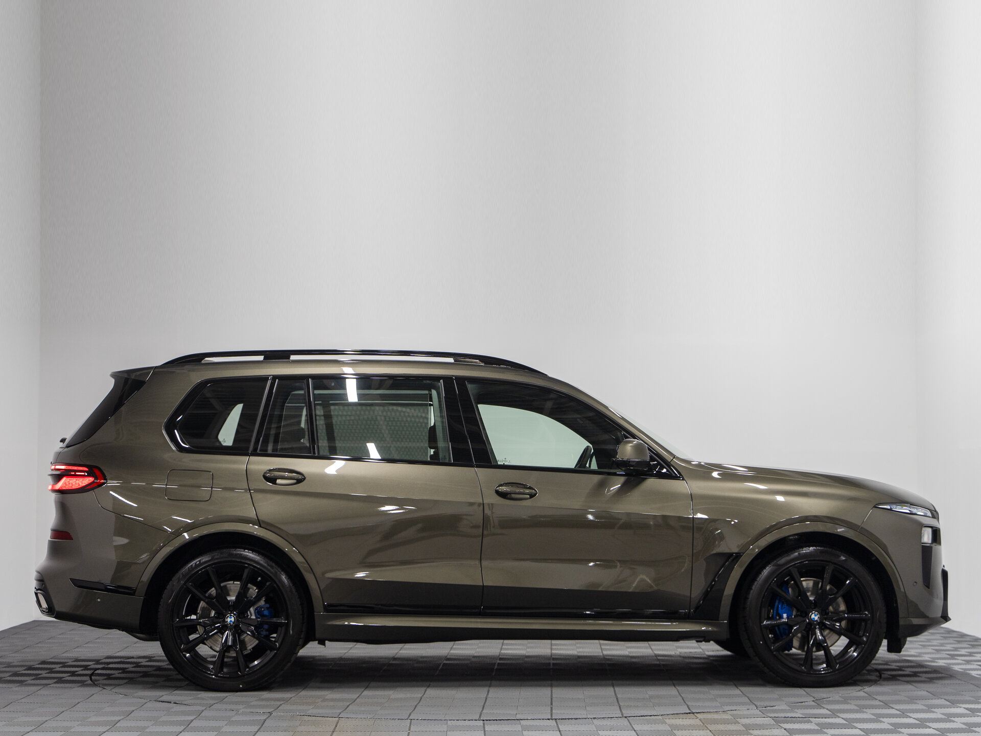 Автомобиль BMW X7 40i 3.0 AT (381 л.с.) 4WD - 7