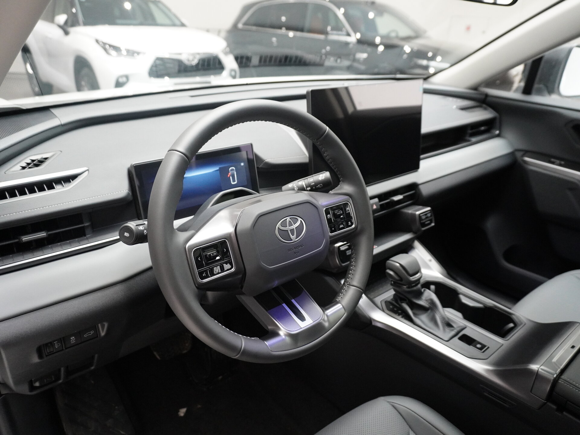 Автомобиль Toyota RAV4 2.0 CVT (171 л.с.) 4WD - 15