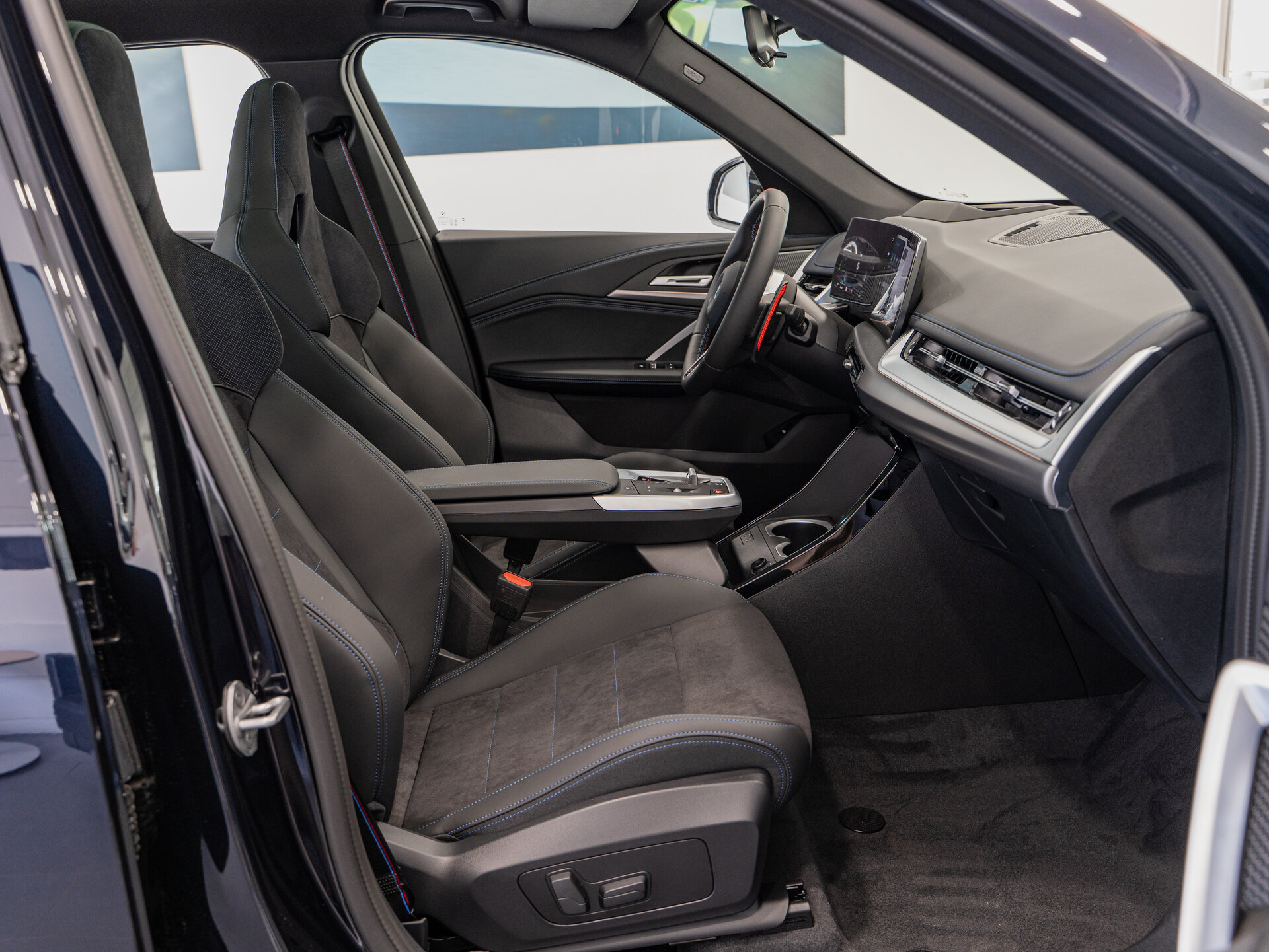 Автомобиль BMW X1 M35Li 2.0 AMT (300 л.с.) 4WD - 8