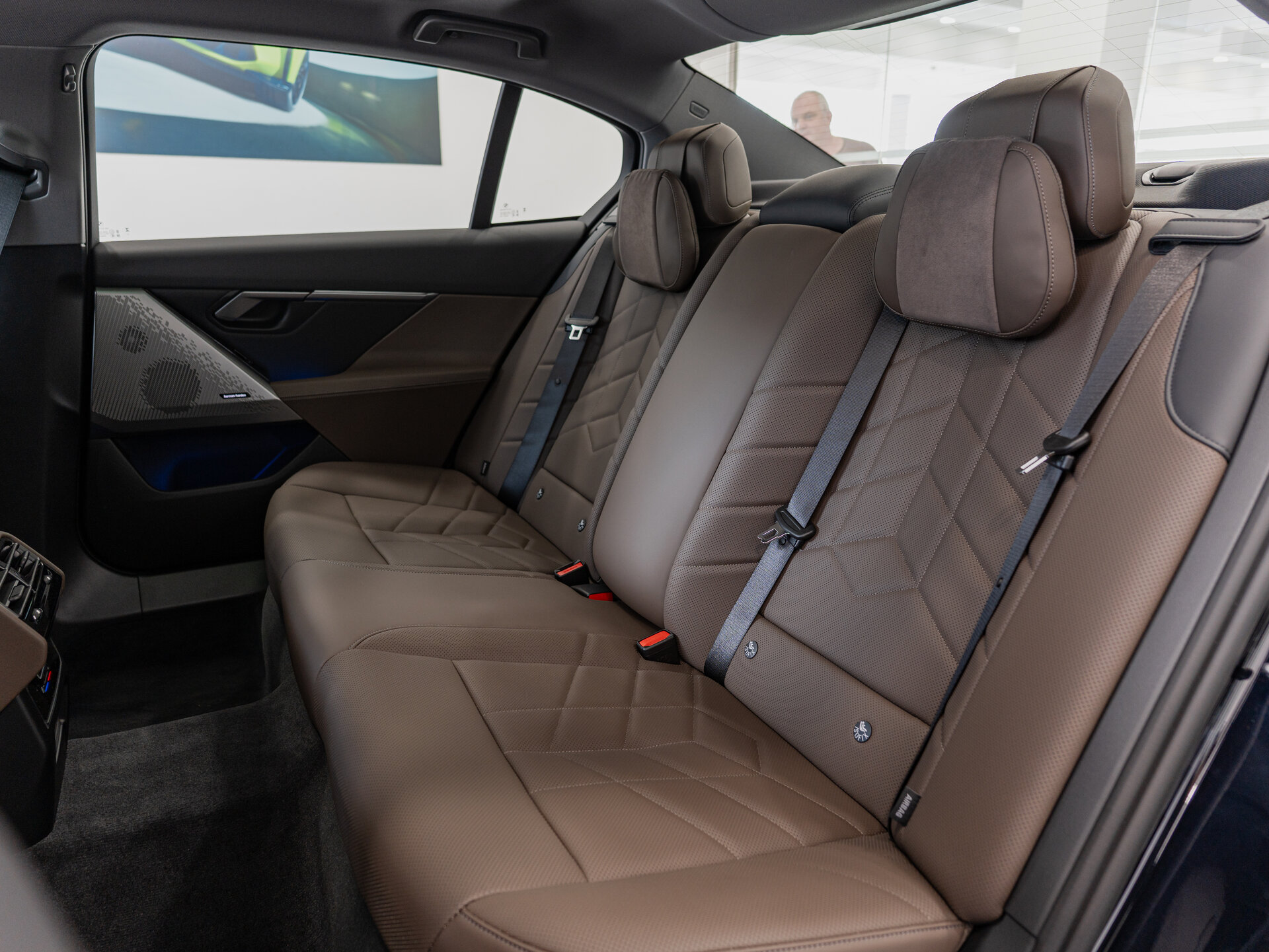 Автомобиль BMW 5 серии 530Li xDrive 2.0 AT (258 л.с.) 4WD - 19
