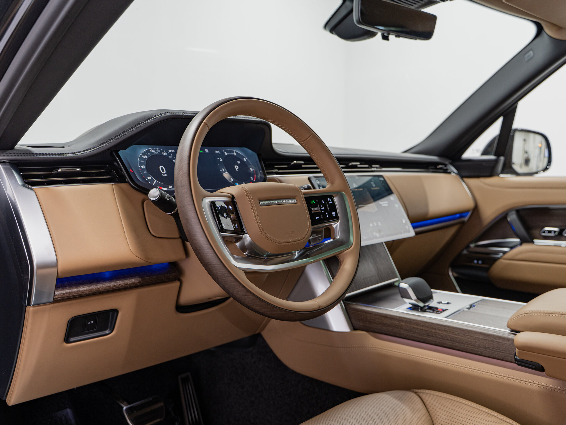 Автомобиль Land Rover Range Rover P400 MHEV 3.0 AT (400 л.с.) 4WD - 12