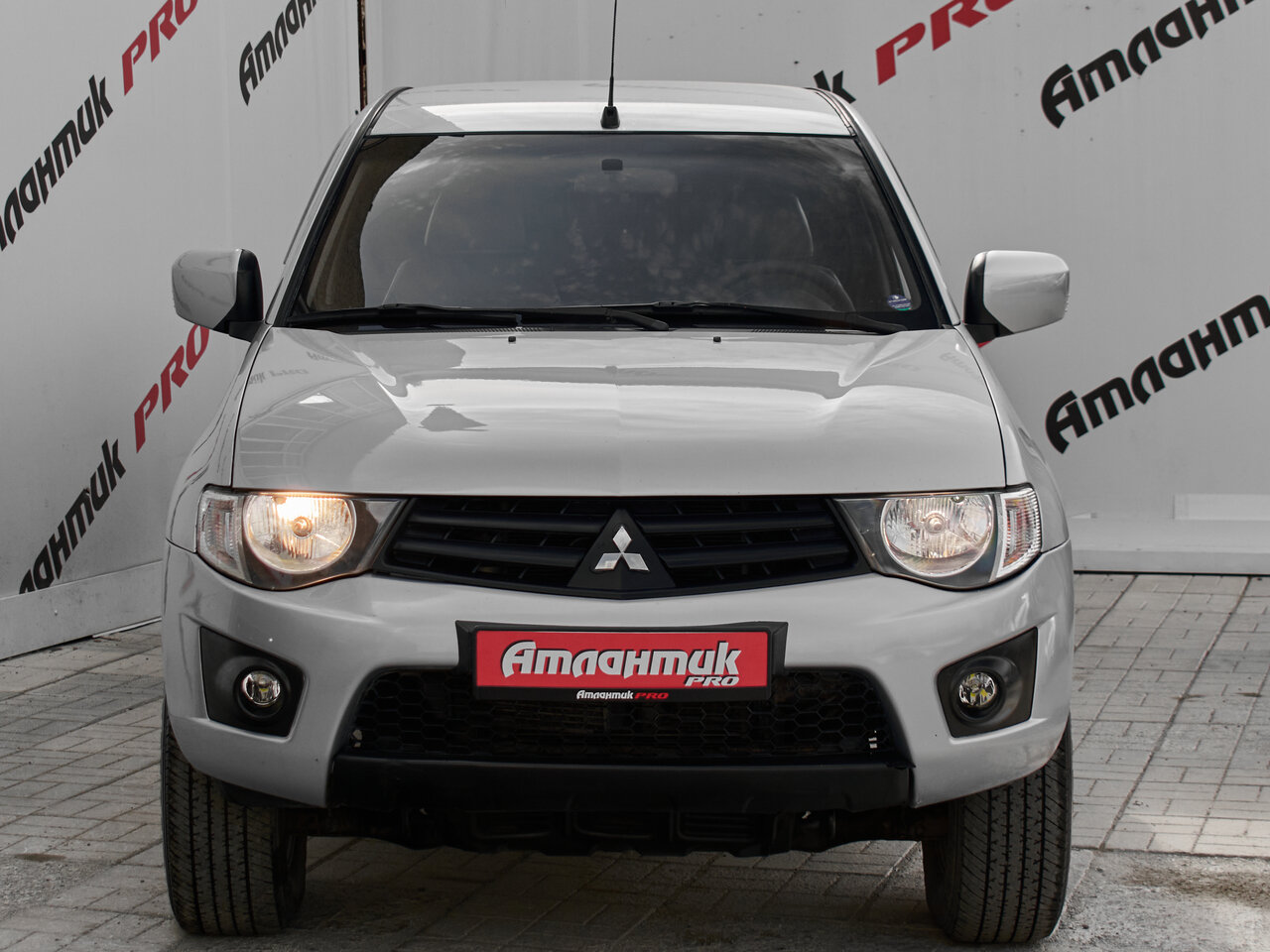 Купить Mitsubishi L200 2.5d MT (136 л.с.) 4WD, 2013 в Екатеренбурге