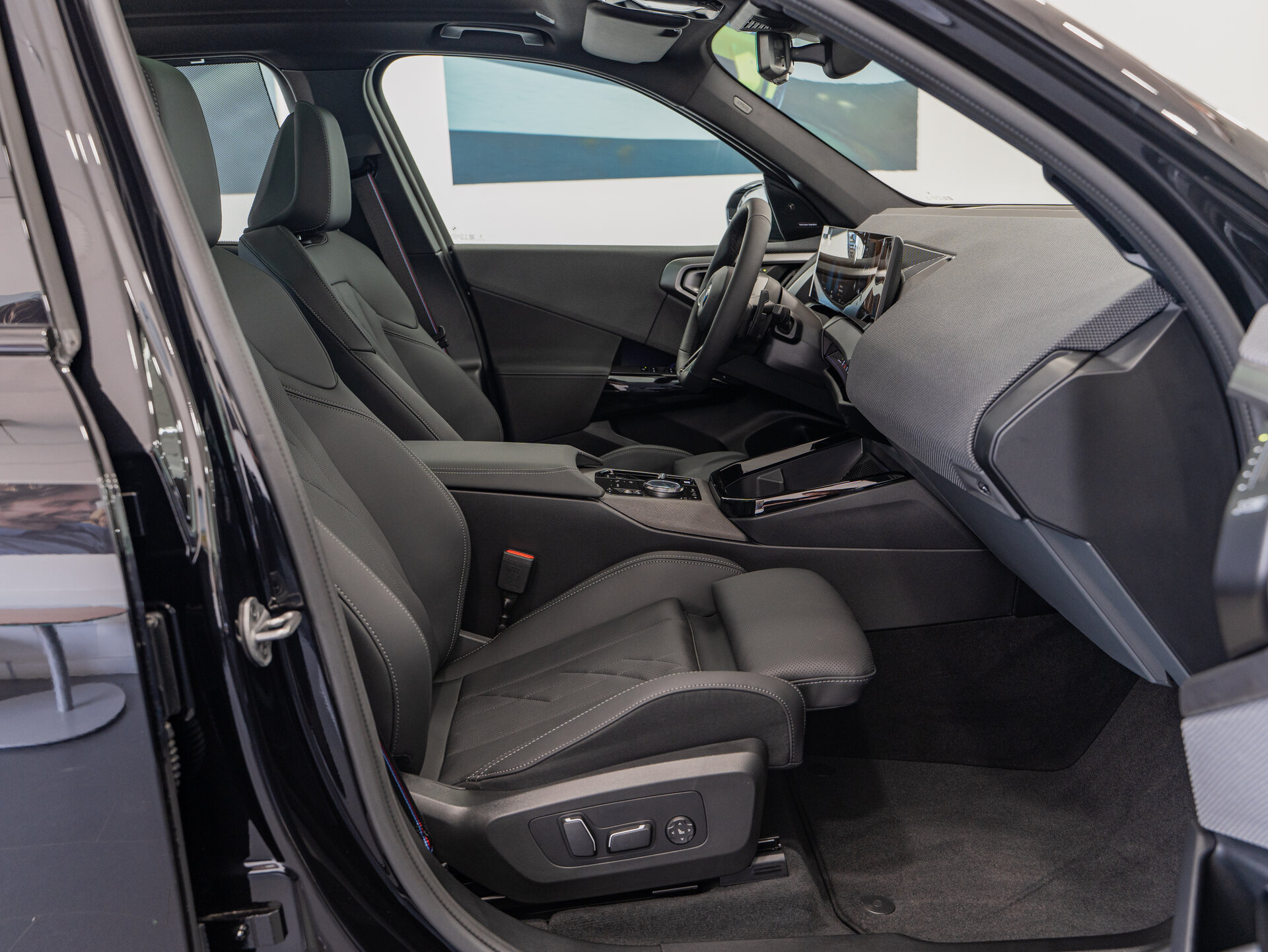 Автомобиль BMW X3 20i xDrive 2.0 AT (190 л.с.) 4WD - 8