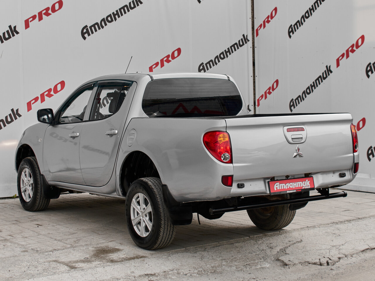 Купить Mitsubishi L200 2.5d MT (136 л.с.) 4WD, 2013 в Екатеренбурге