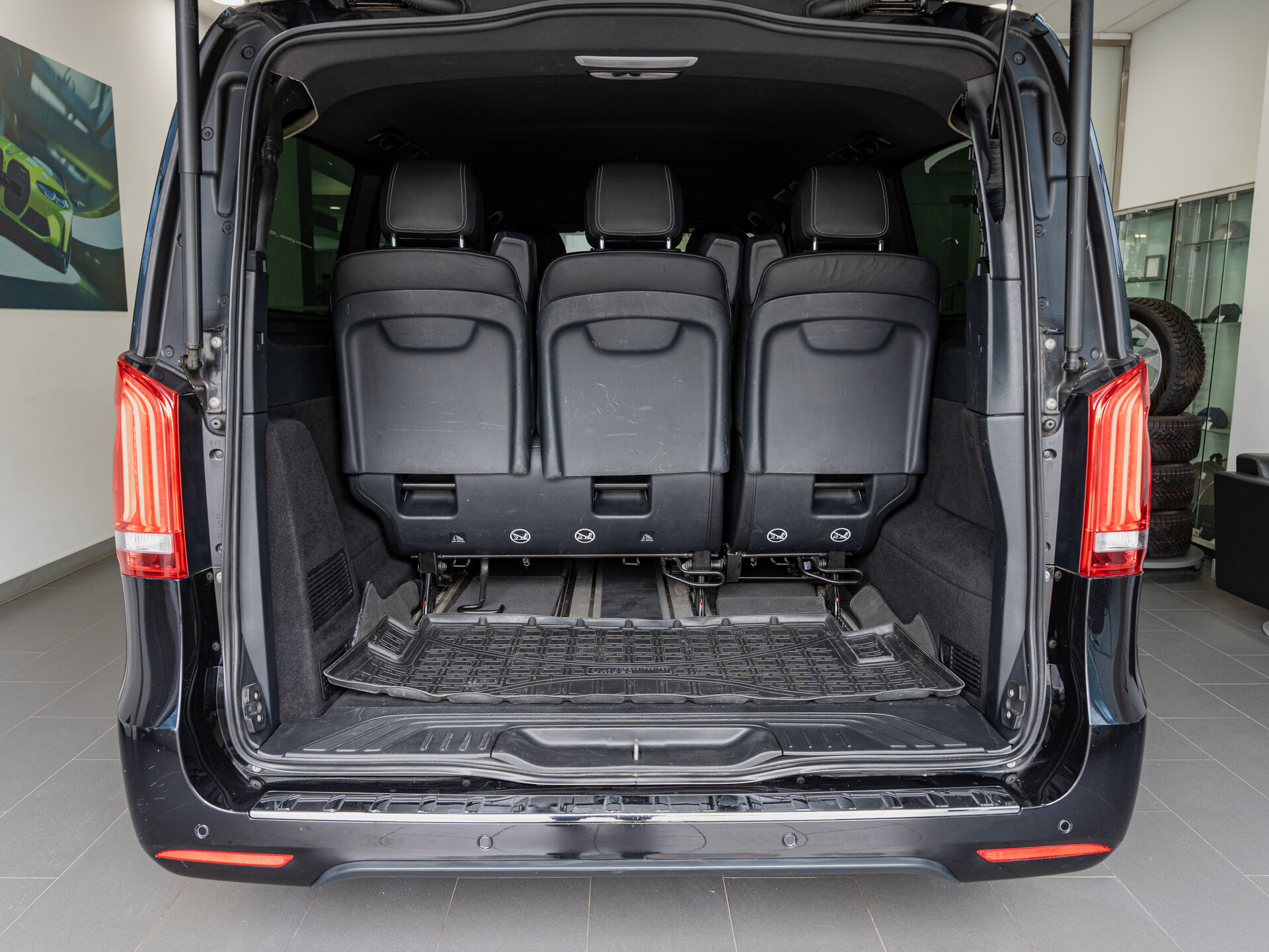 Автомобиль Mercedes-Benz V-Класс 250 d длинный 2.1d AT (190 л.с.) 4WD - 19