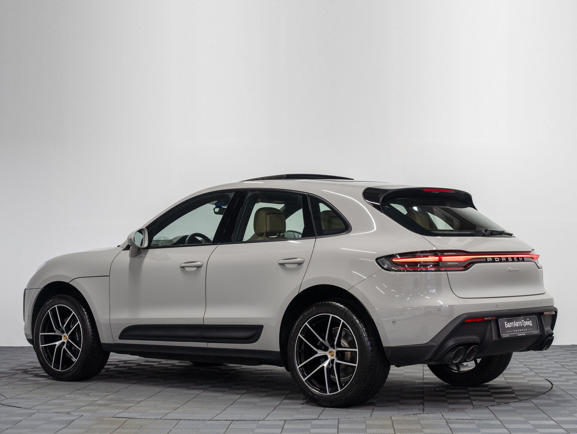 Автомобиль Porsche Macan 2.0 AMT (265 л.с.) 4WD - 9