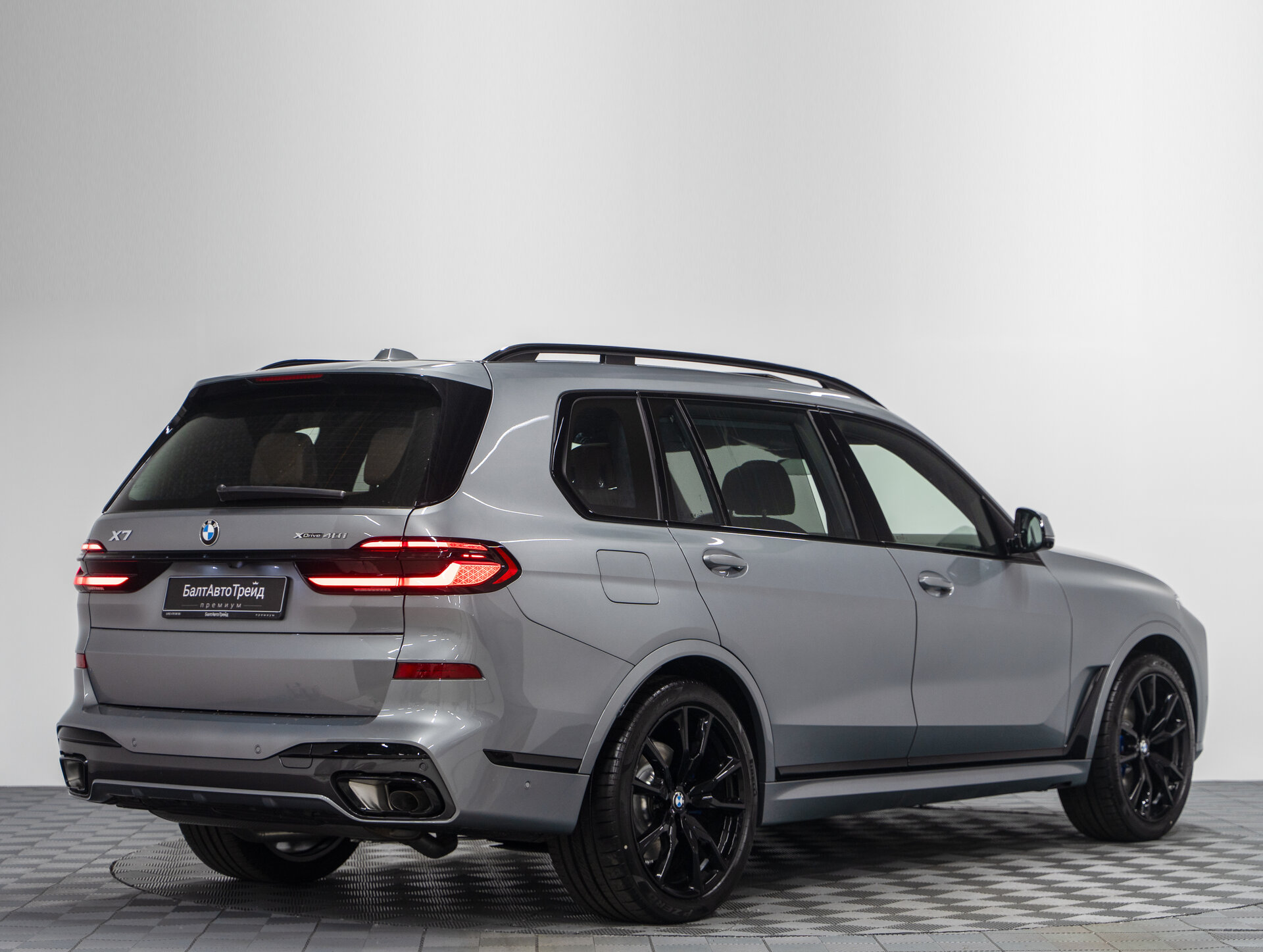 Автомобиль BMW X7 40i 3.0 AT (381 л.с.) 4WD - 7