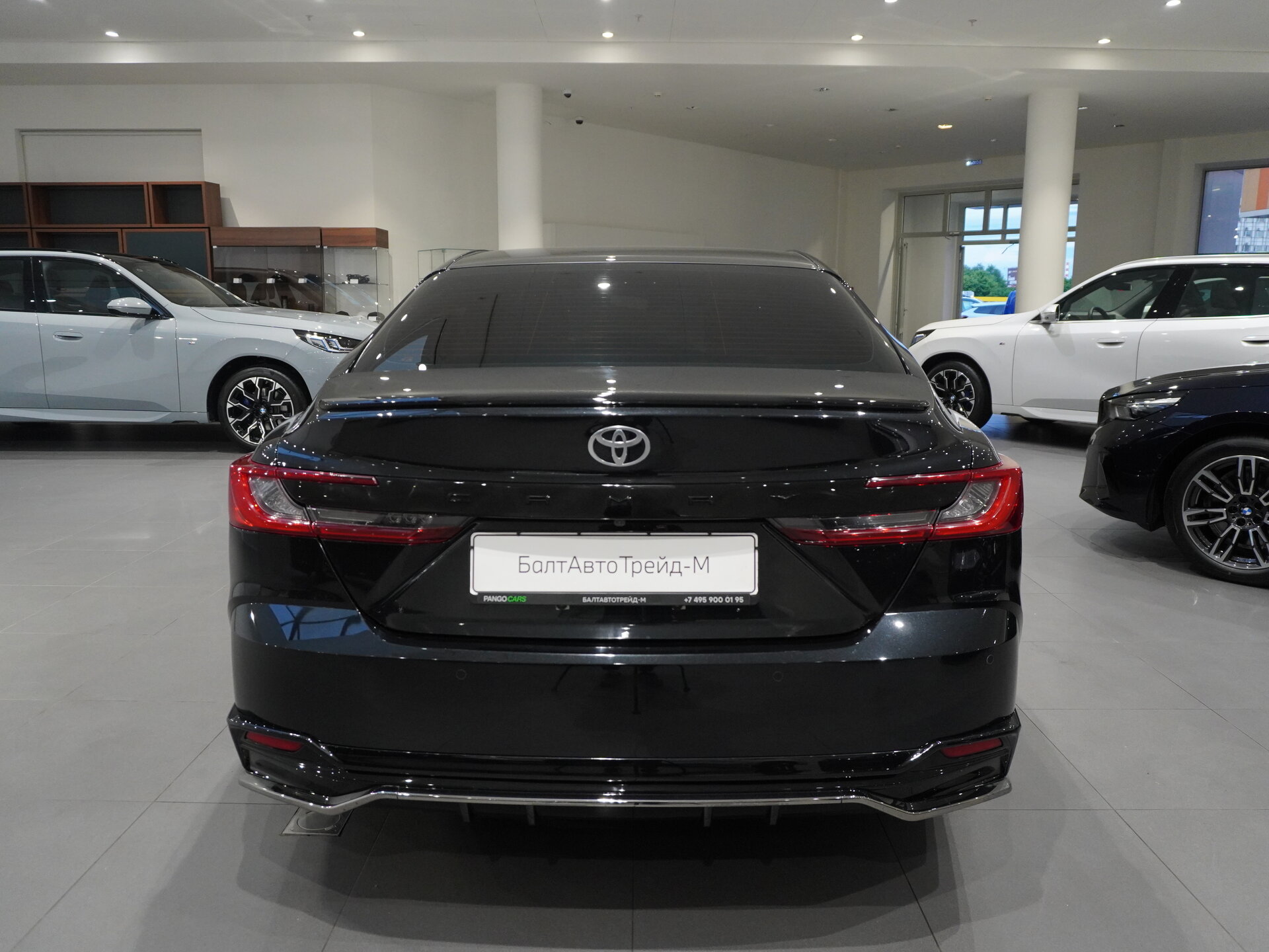Автомобиль Toyota Camry 2.0hyb CVT (231 л.с.) - 5
