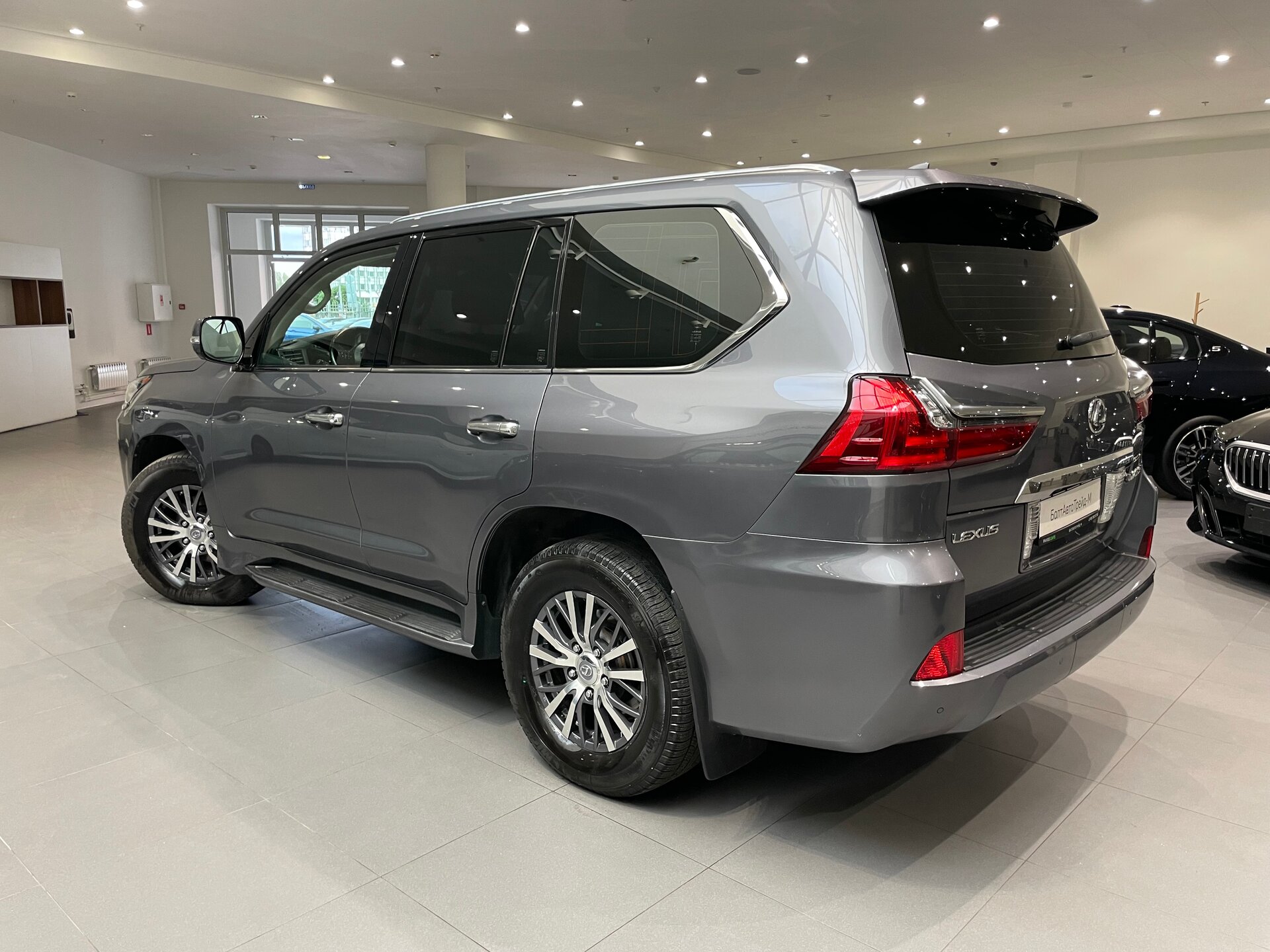 Автомобиль Lexus LX 450d 4.5d AT (272 л.с.) 4WD - 6