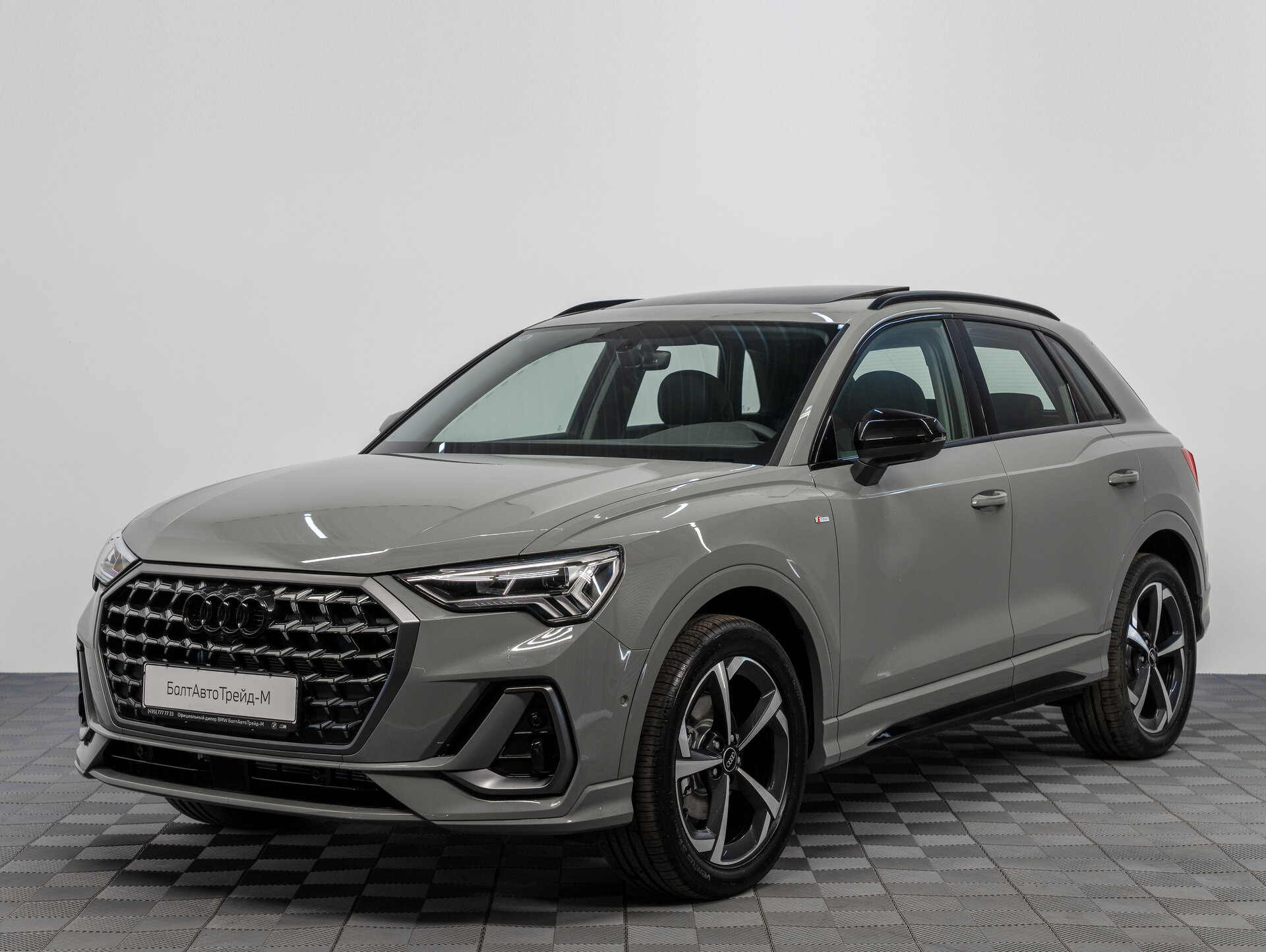 Автомобиль Audi Q3 35 TFSI 1.5 AMT (160 л.с.) - 1