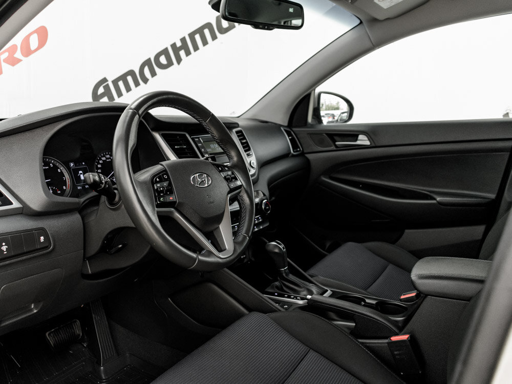 Купить Hyundai Tucson 2.0 AT (150 л.с.) 4WD, 2016 в Екатеренбурге