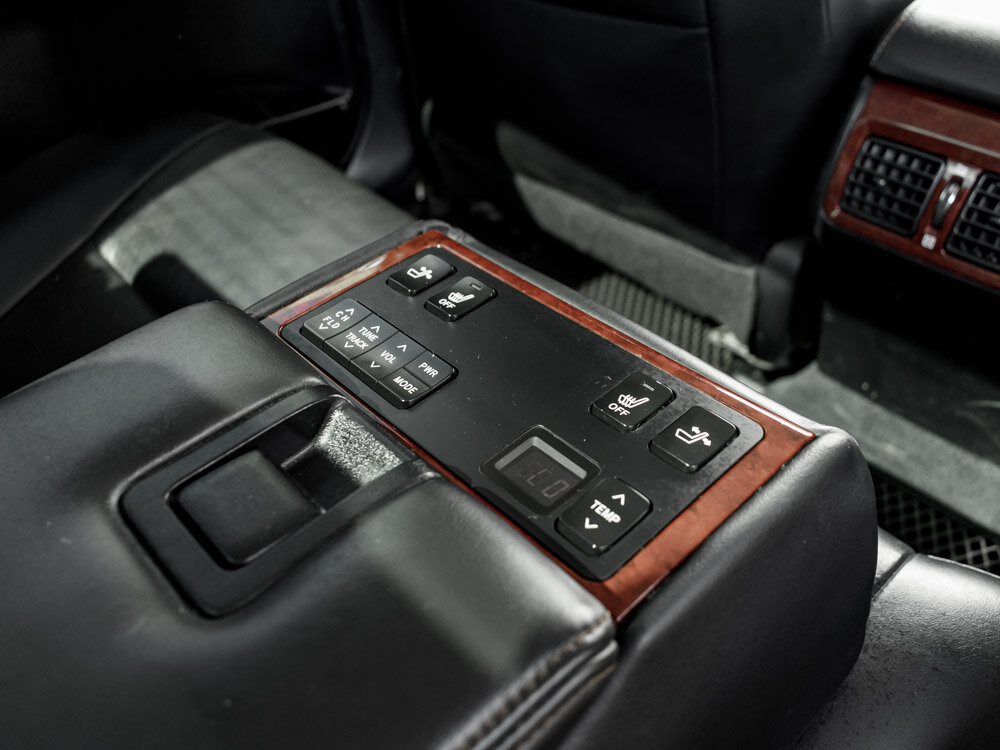 Купить Toyota Camry 2.5 AT (181 л.с.), 2013 в Екатеренбурге