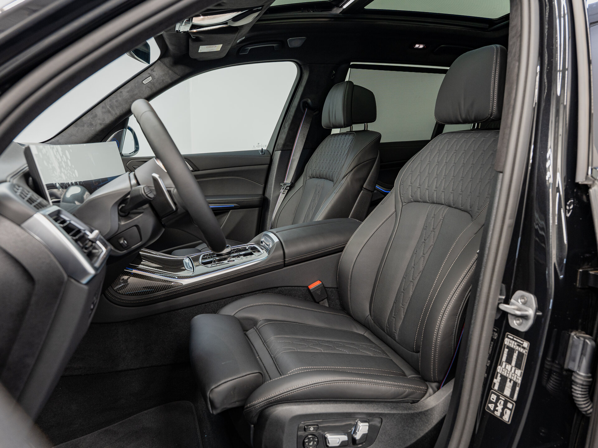 Автомобиль BMW X7 40d 3.0d AT (340 л.с.) 4WD - 18