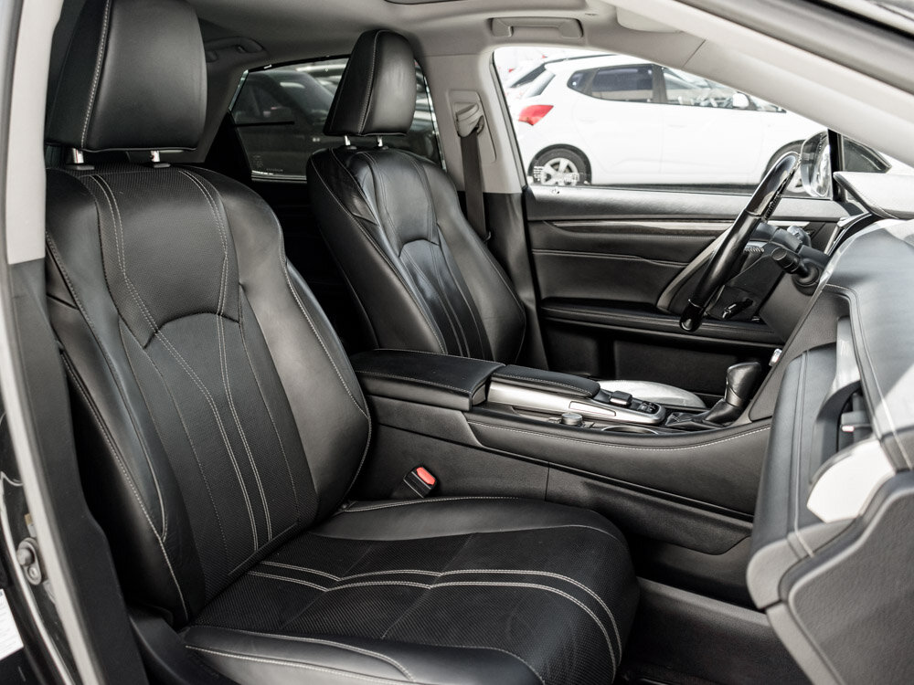 Купить Lexus RX 200t 2.0 AT (238 л.с.) 4WD, 2017 в Екатеренбурге
