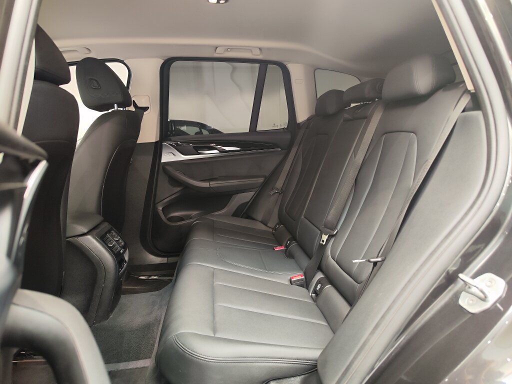 Автомобиль BMW X3 20d xDrive 2.0d AT (190 л.с.) 4WD - 9