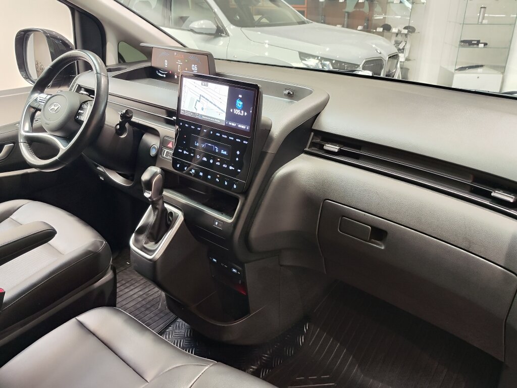 Автомобиль Hyundai Staria 3.5 AT (240 л.с.) - 16
