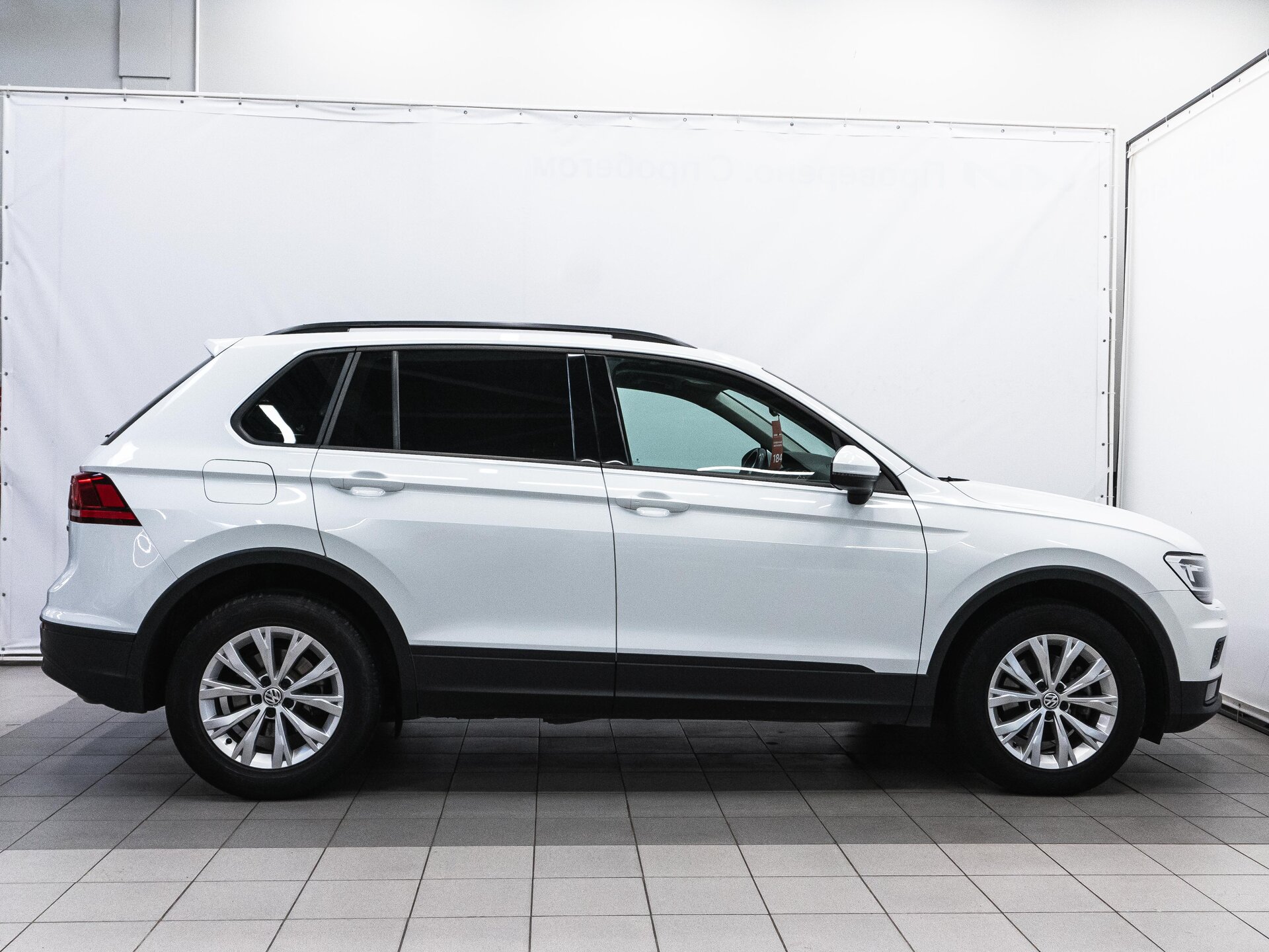 Volkswagen Tiguan 2019 6