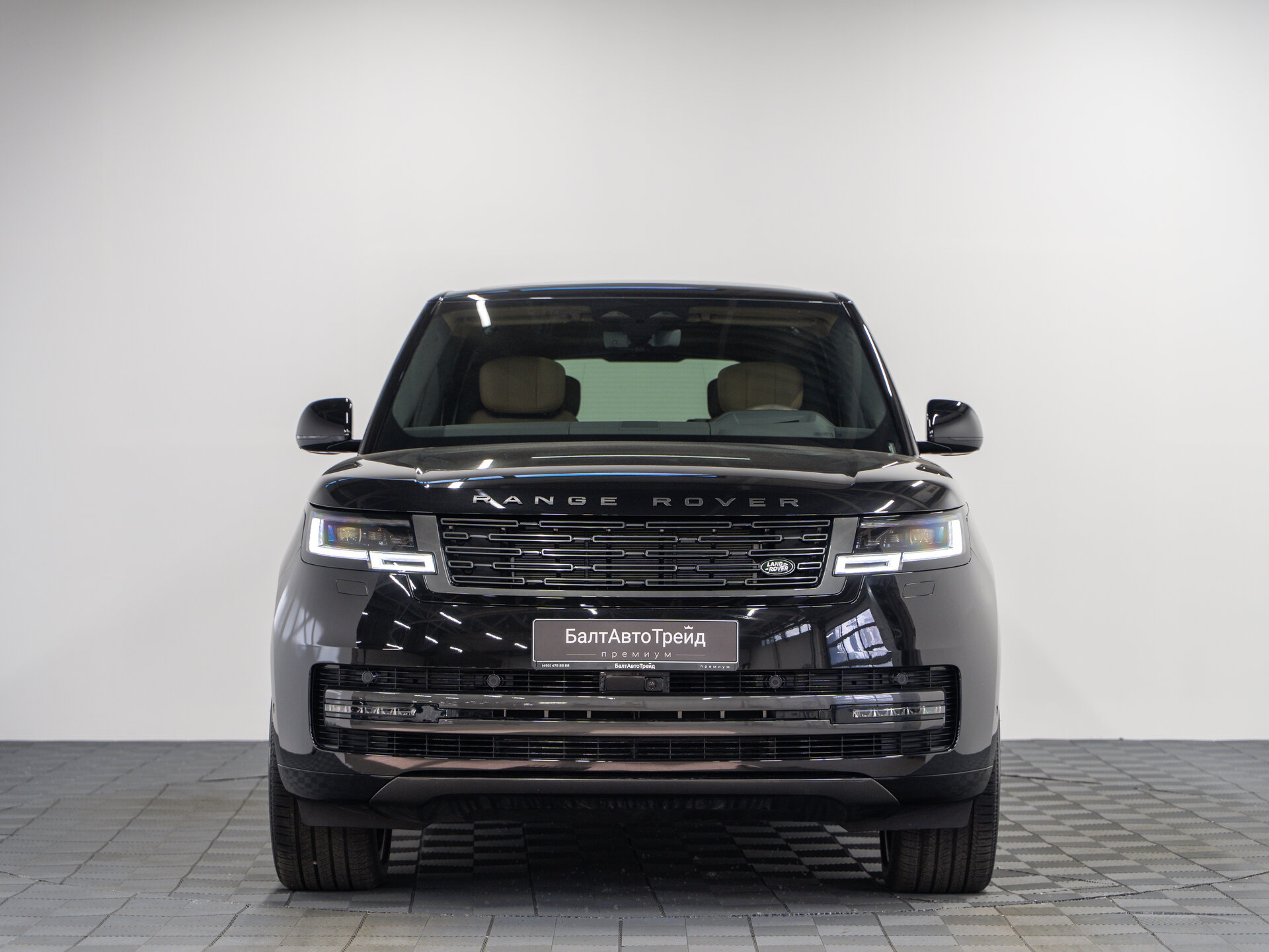 Автомобиль Land Rover Range Rover P400 MHEV 3.0 AT (400 л.с.) 4WD - 4