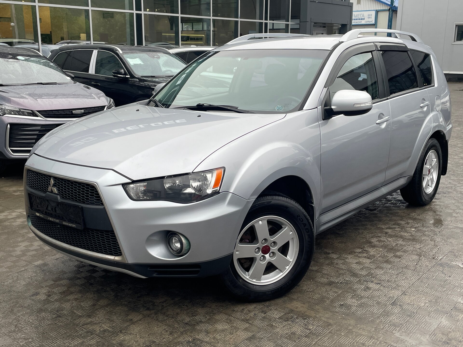 Mitsubishi Outlander 2.0 CVT (147 л.с.) 2010
