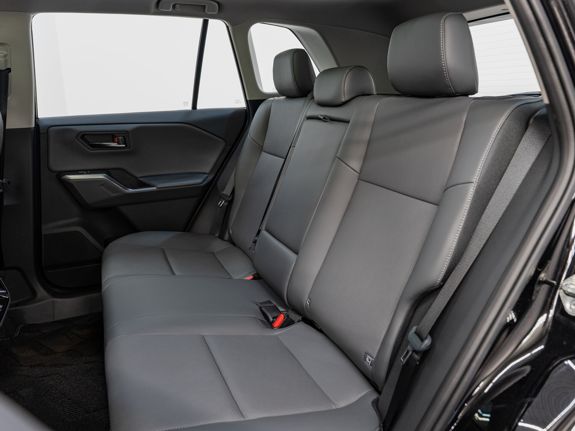 Автомобиль Toyota RAV4 2.0 CVT (171 л.с.) 4WD - 18