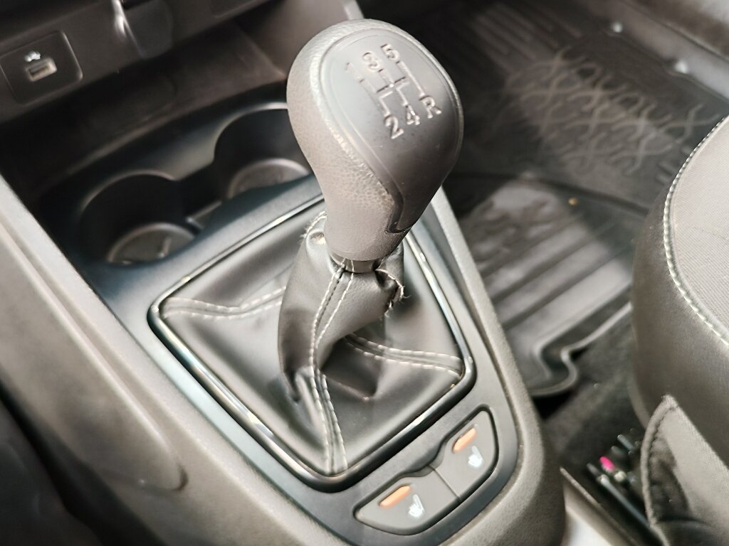Автомобиль Lada (ВАЗ) Vesta 1.6 MT (106 л.с.) - 16