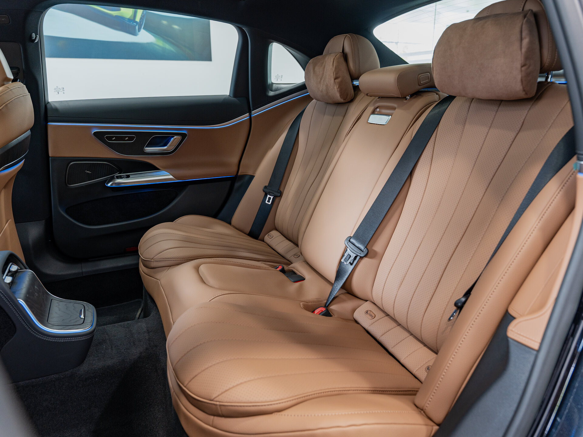 Автомобиль Mercedes-Benz E-Класс 260 L 2.0 AT (204 л.с.) 4WD - 17