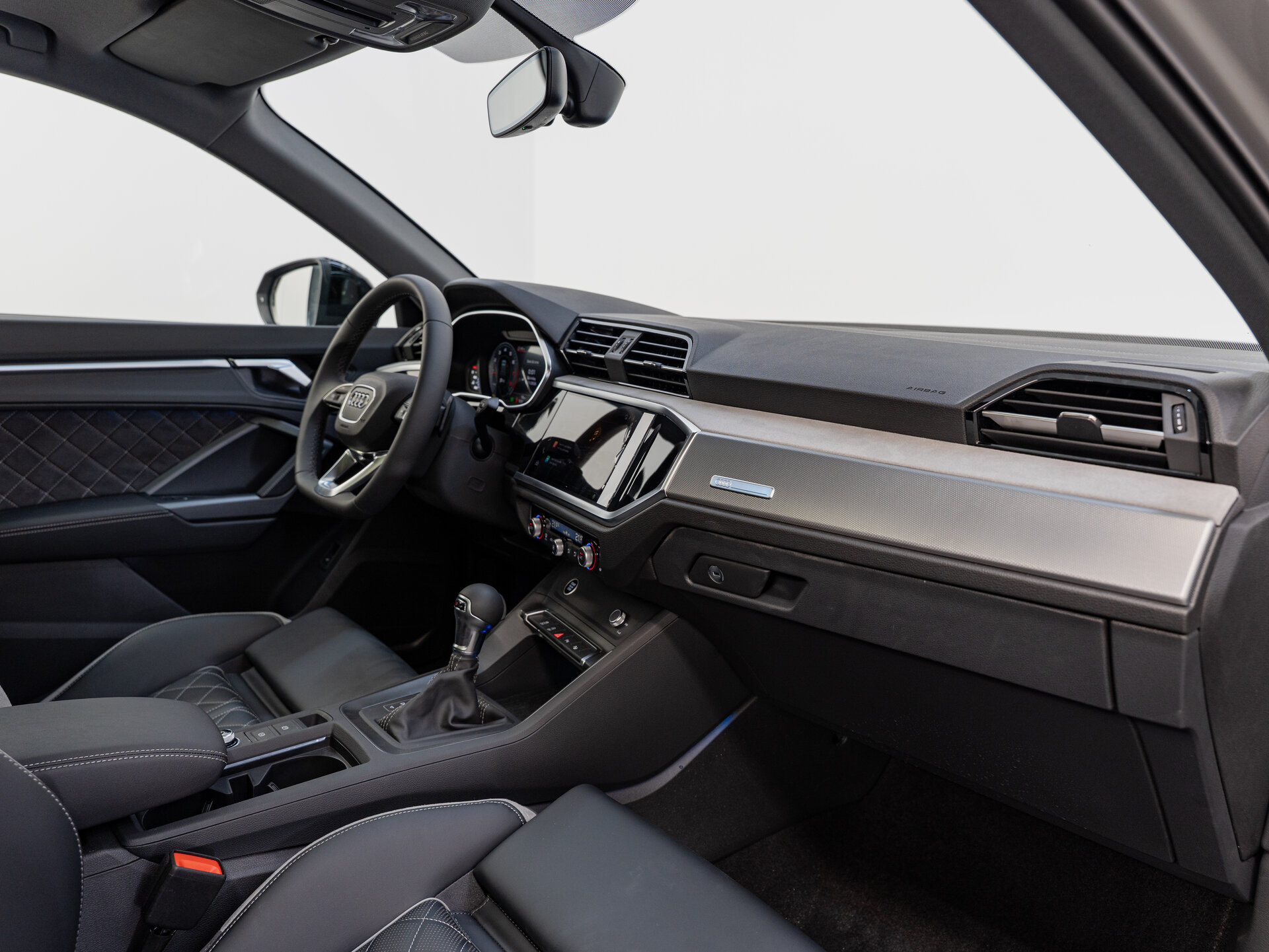 Автомобиль Audi Q3 35 TFSI 1.5 AMT (160 л.с.) - 14