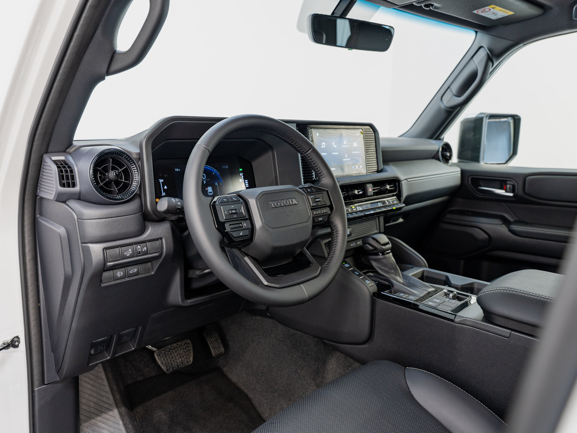 Автомобиль Toyota Land Cruiser Prado 2.8d AT (204 л.с.) 4WD - 9