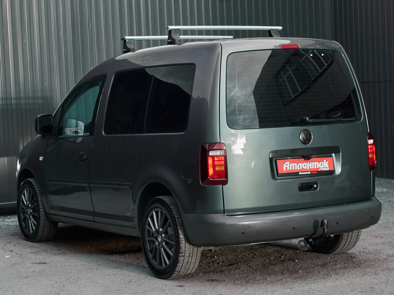 Купить Volkswagen Caddy 1.6 MT (102 л.с.), 2008 в Екатеренбурге