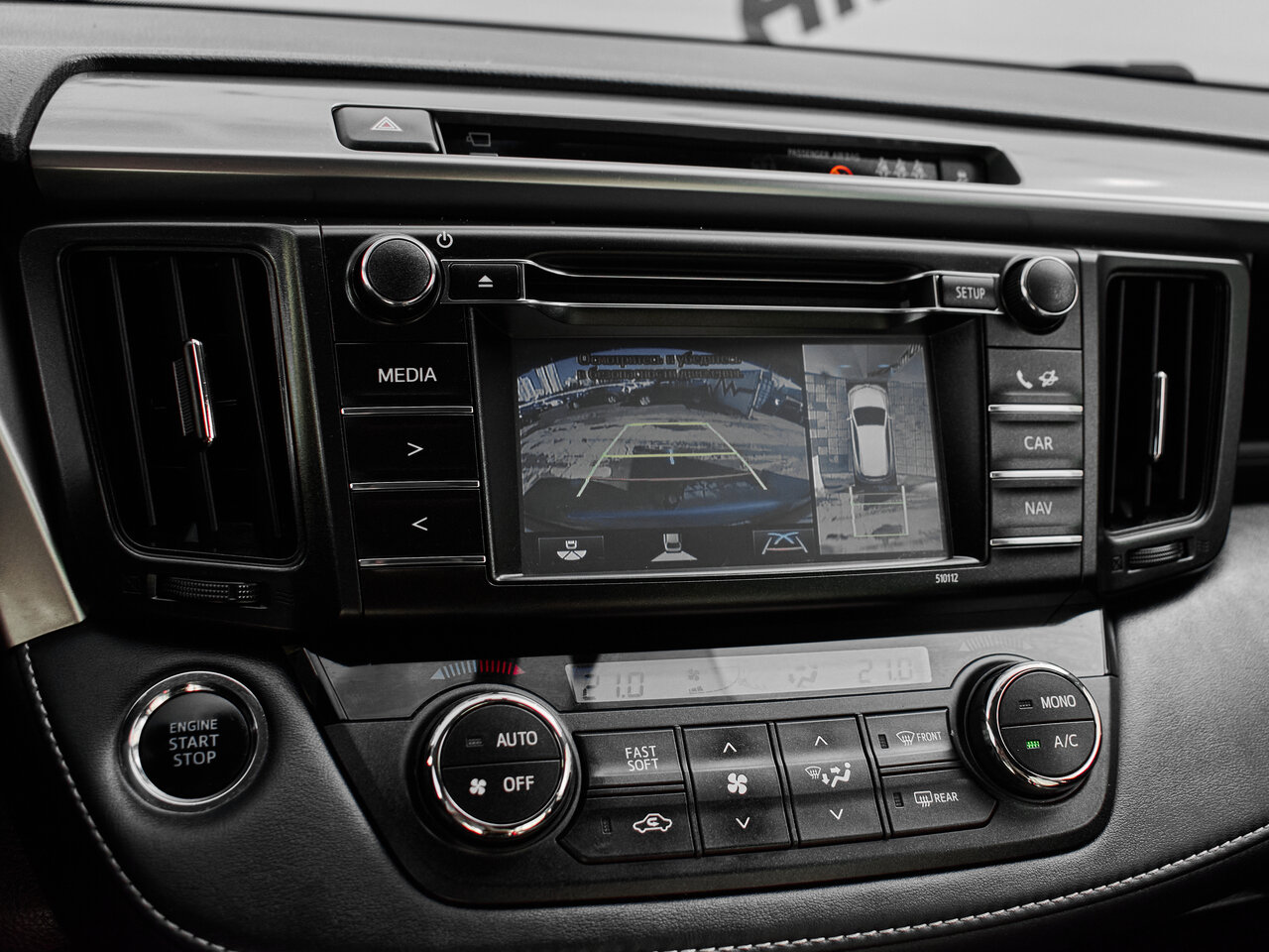 Купить Toyota RAV4 2.0 CVT (146 л.с.) 4WD, 2016 в Екатеренбурге