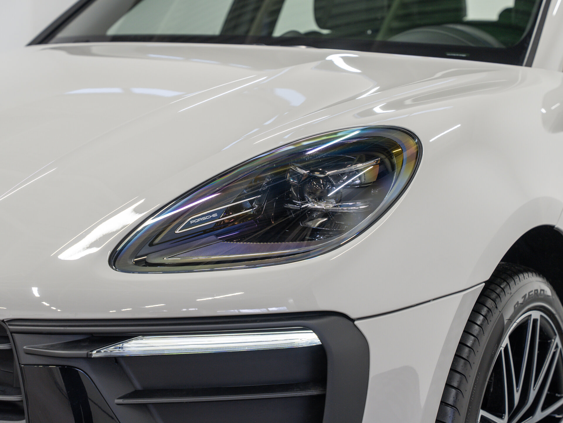 Автомобиль Porsche Macan 2.0 AMT (265 л.с.) 4WD - 2