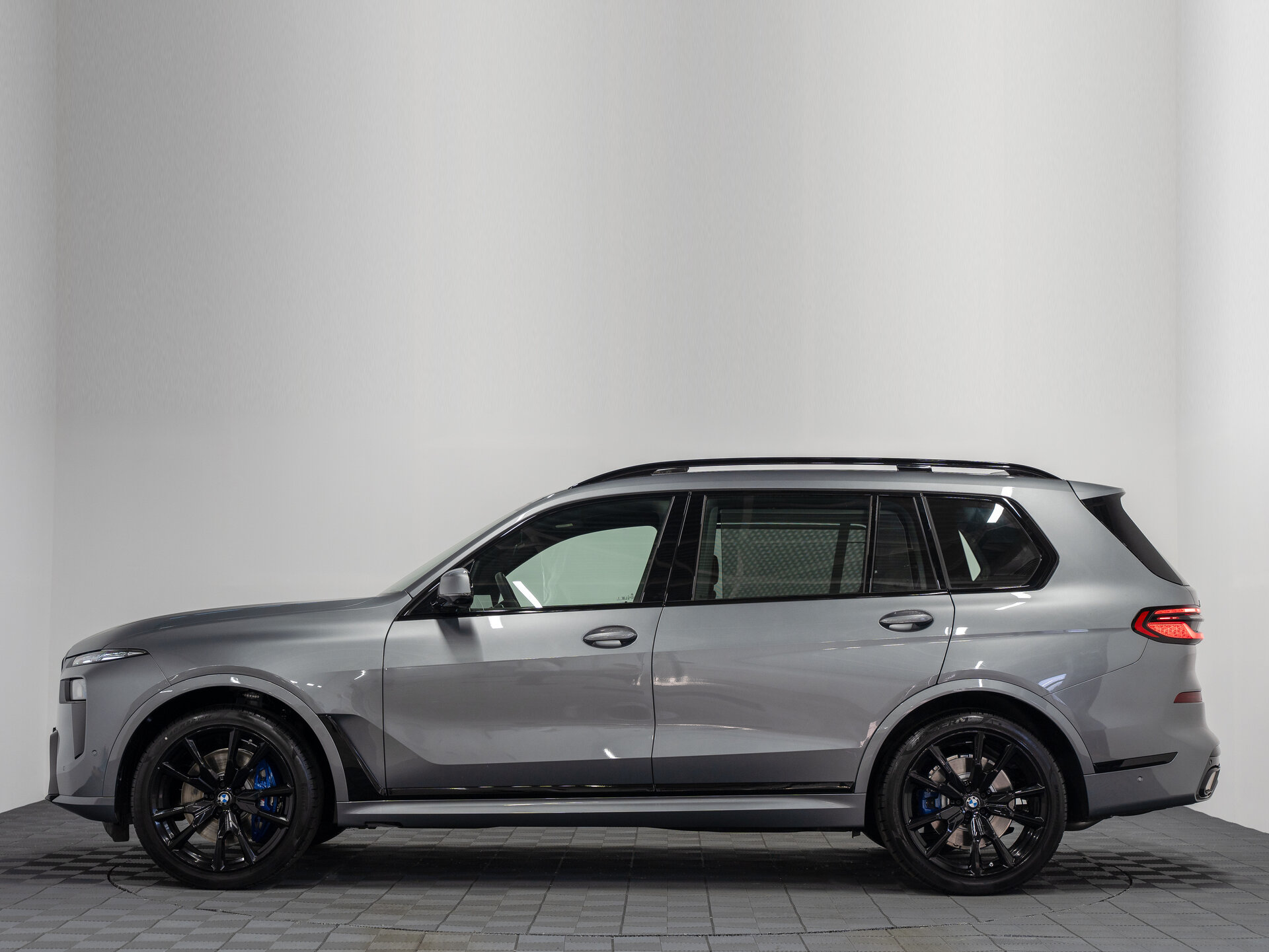 Автомобиль BMW X7 40i 3.0 AT (381 л.с.) 4WD - 12