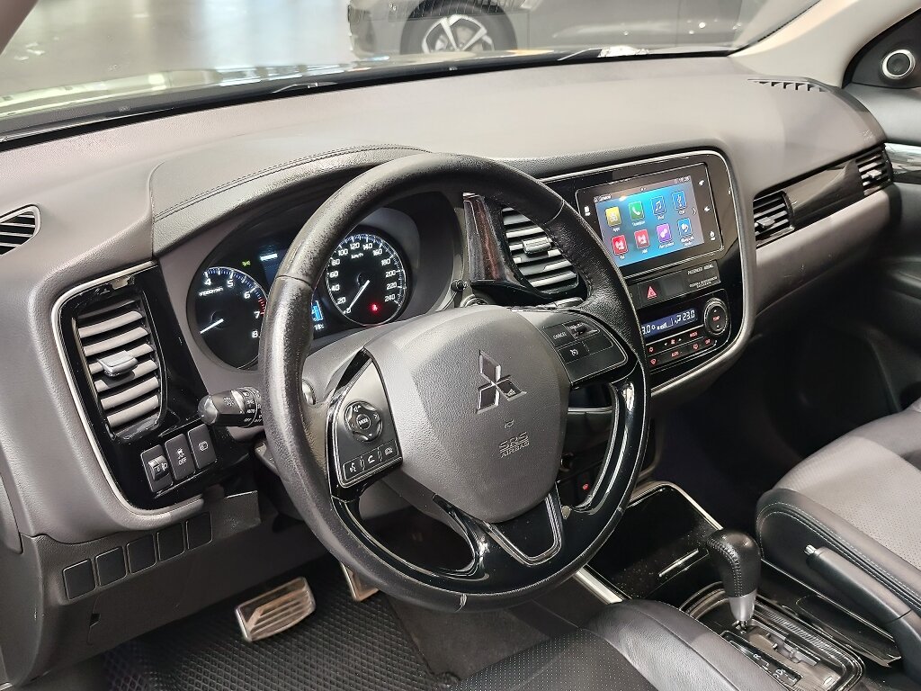 Автомобиль Mitsubishi Outlander 2.0 CVT (146 л.с.) 4WD - 7