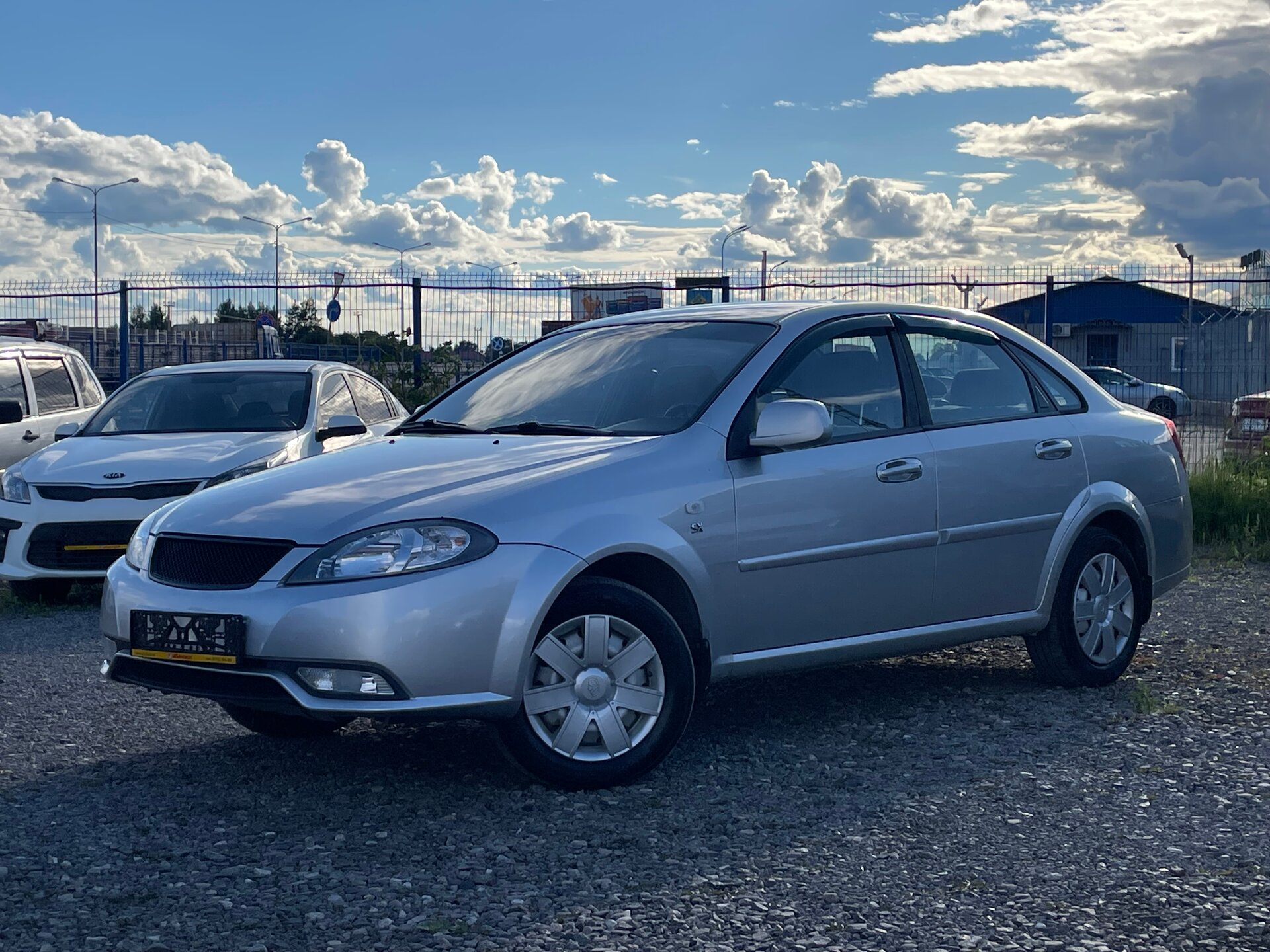 Daewoo Gentra 1.5 MT (107 л.с.) 2015