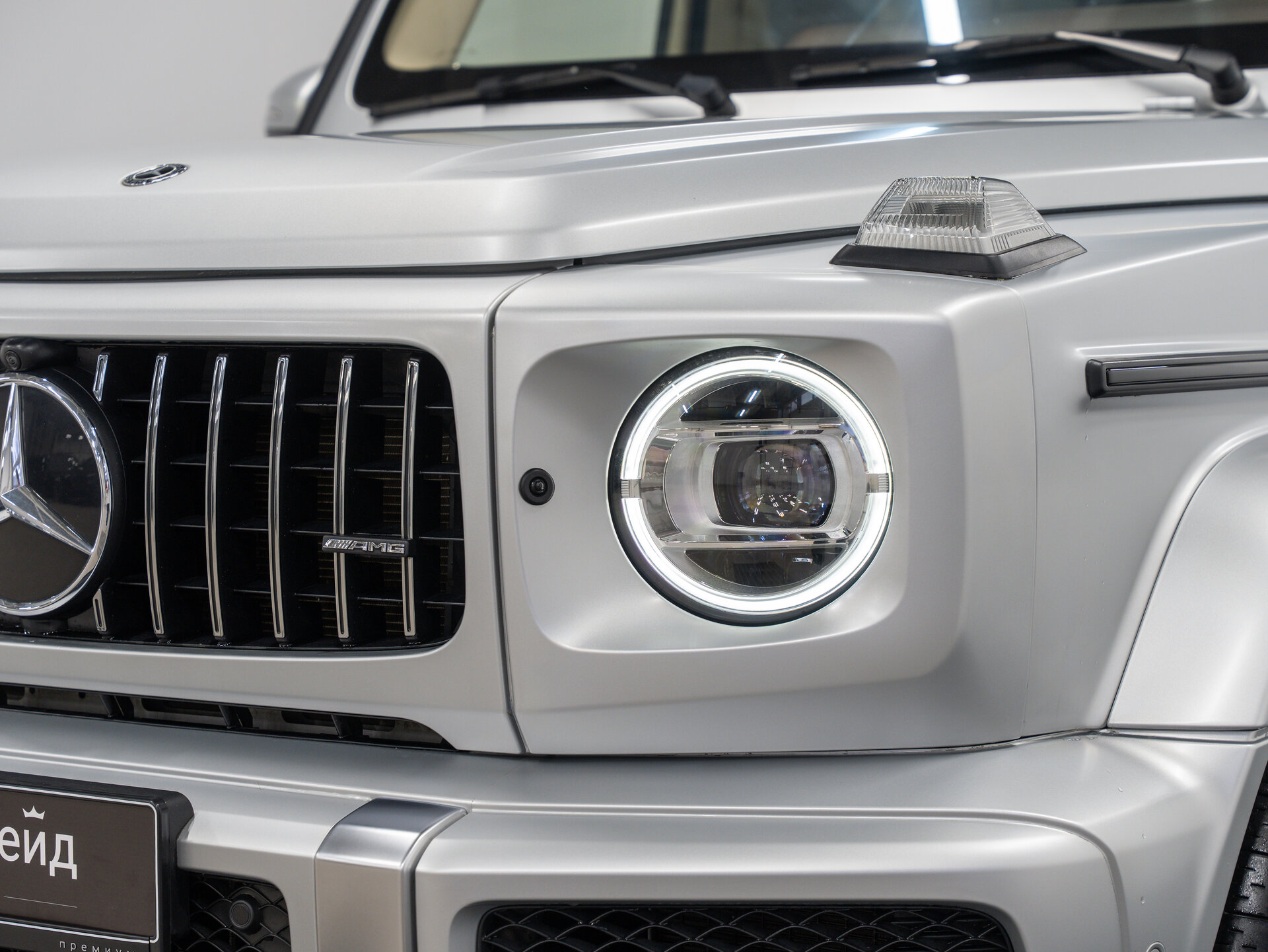 Автомобиль Mercedes-Benz G-Класс AMG 63 AMG 4.0 AT (585 л.с.) 4WD - 2